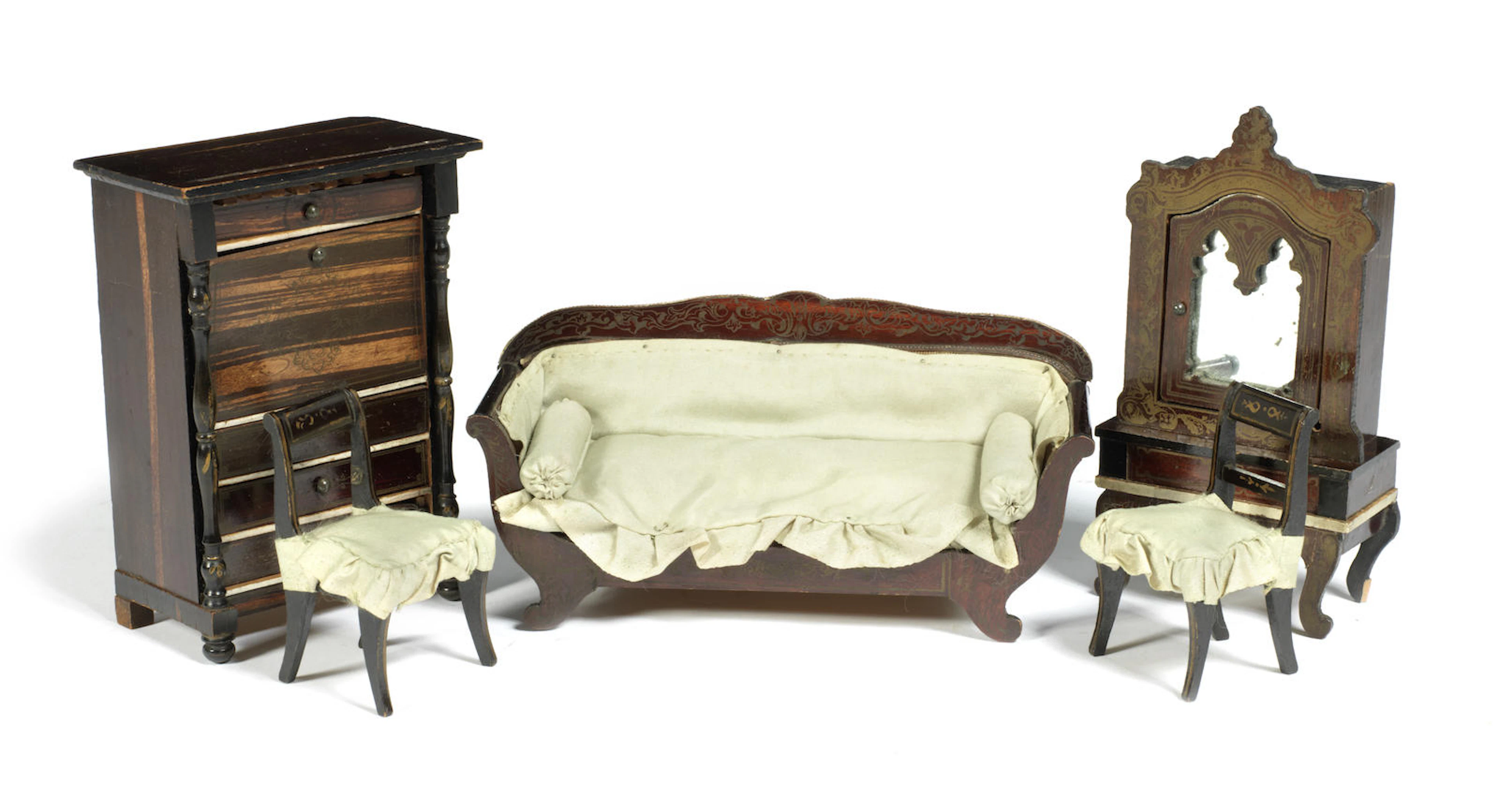 Five pieces of Waltershausen furniture 5