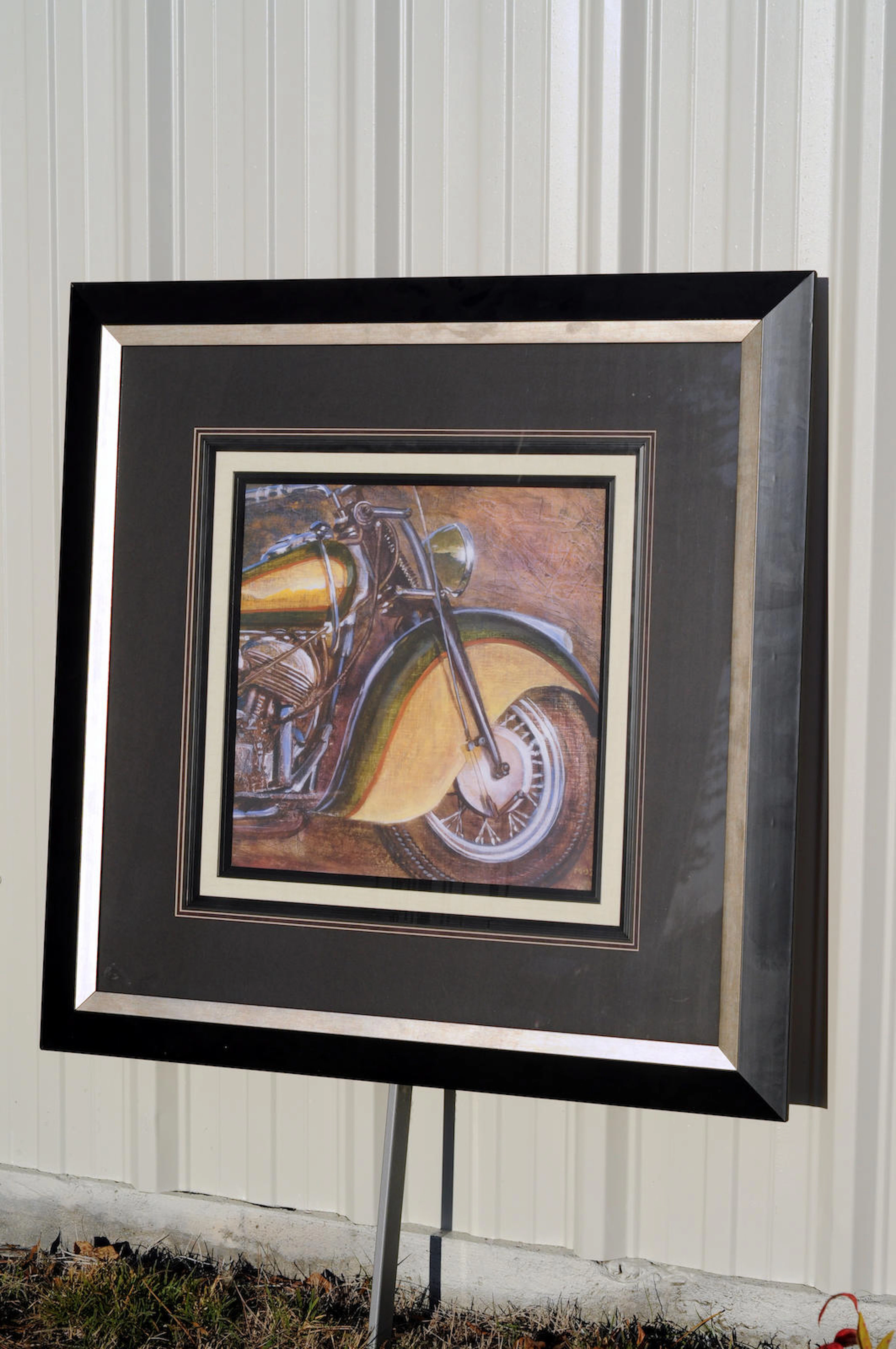 A lot of two mid-1940s Indian Chief pictures,