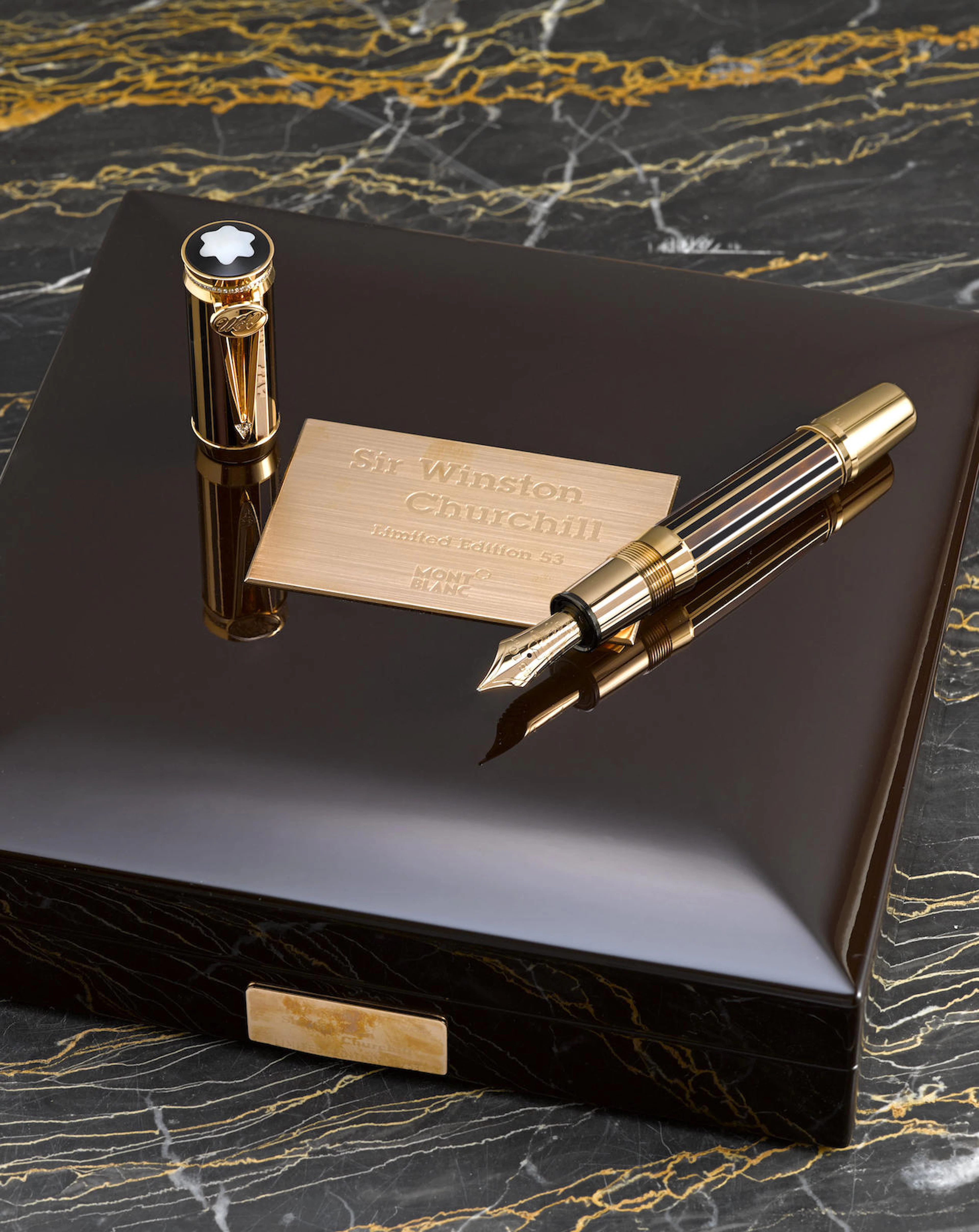 MONTBLANC: Sir Winston Churchill 18K Gold Atelier Privés Limited Edition 53 Fountain Pen