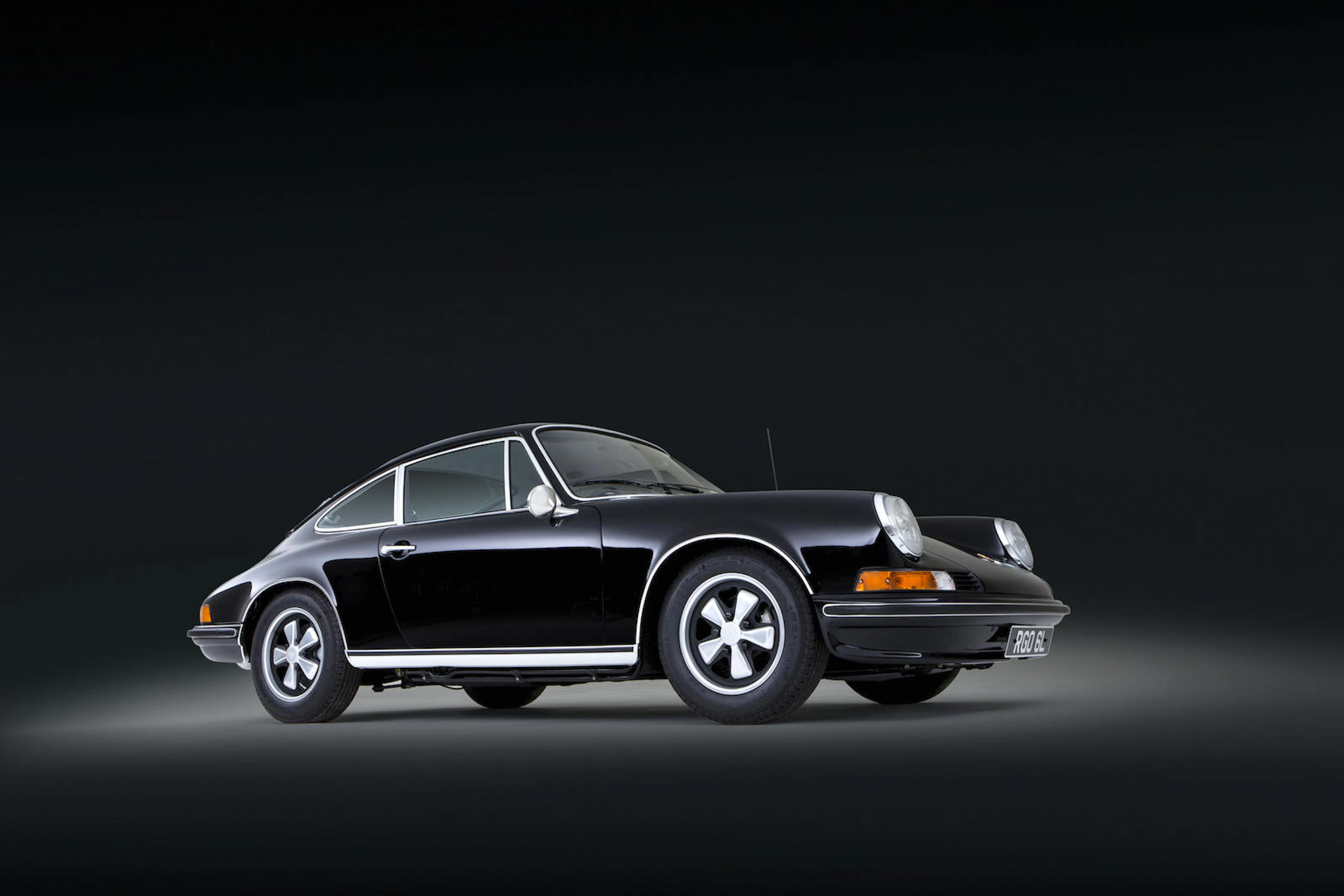 Formerly the property of Richard Hamilton 1973 Porsche 911S 2.4-Litre Coupé Registration no. RGO 6L Chassis no. 9113300884 Engine no. 6331402/911/53