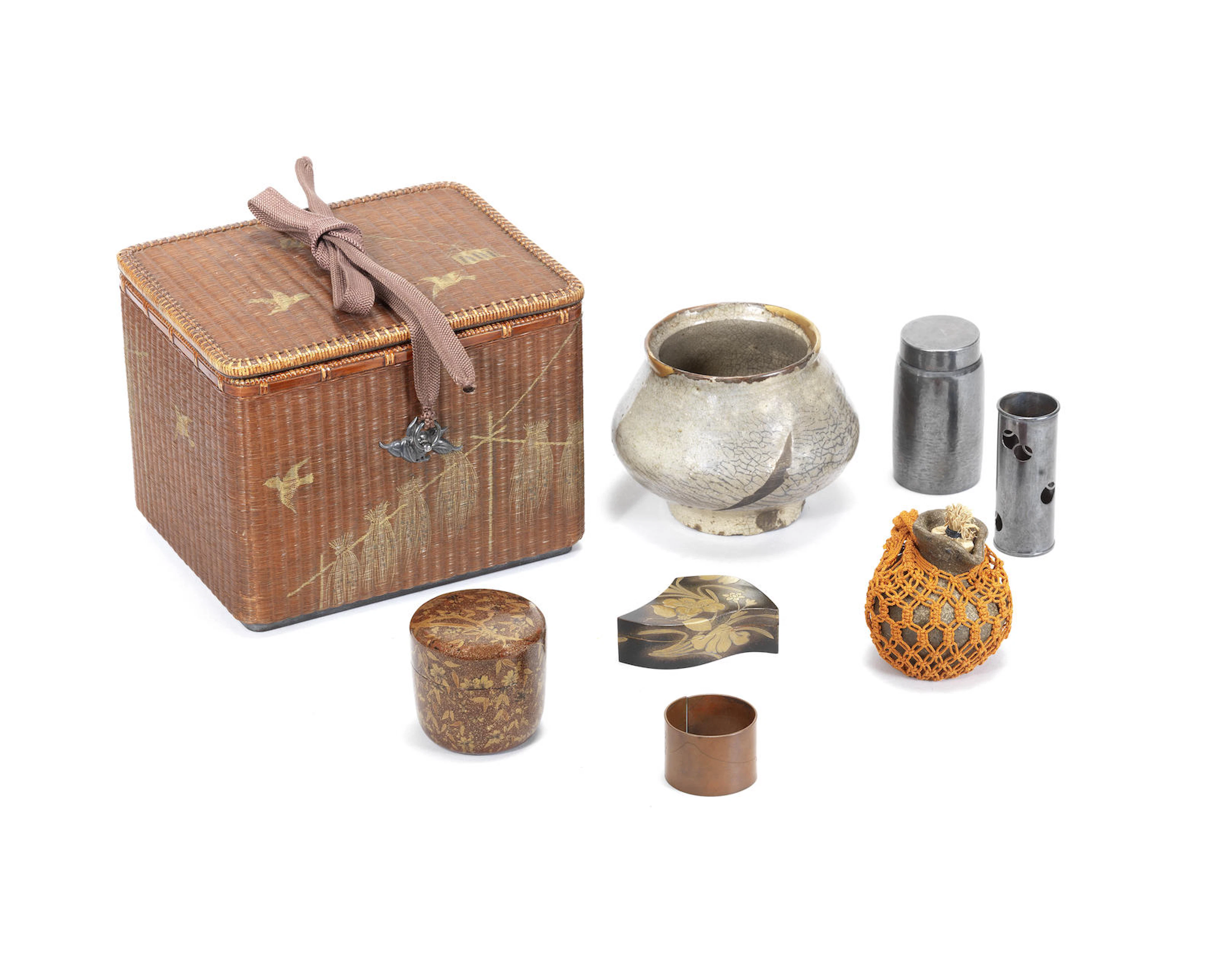 A miscellaneous set of utensils for an outdoor chanoyu (tea ceremony)