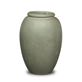 An Egyptian green siltstone ovoid jar