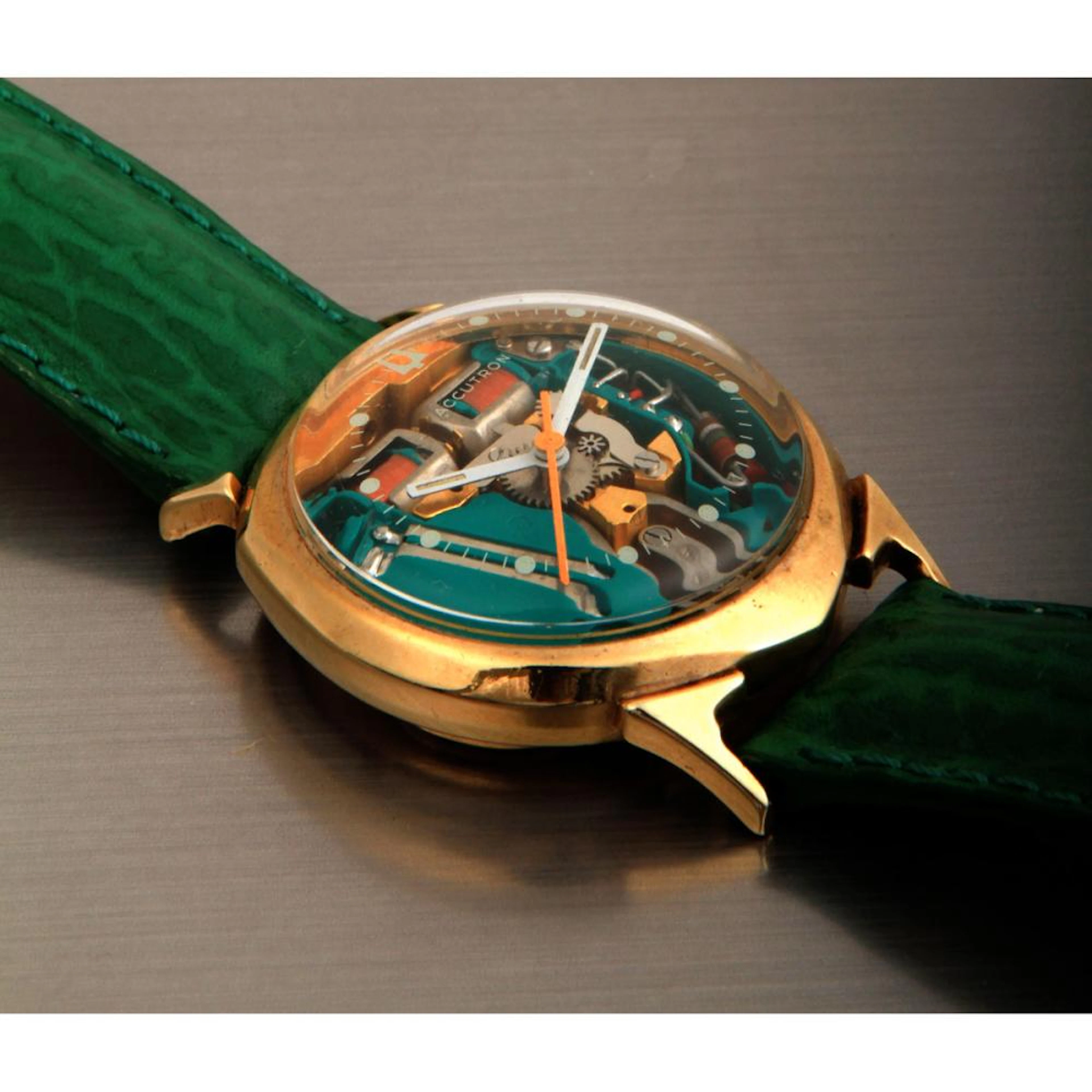 Bulova, n° 18562, vers 1960. …