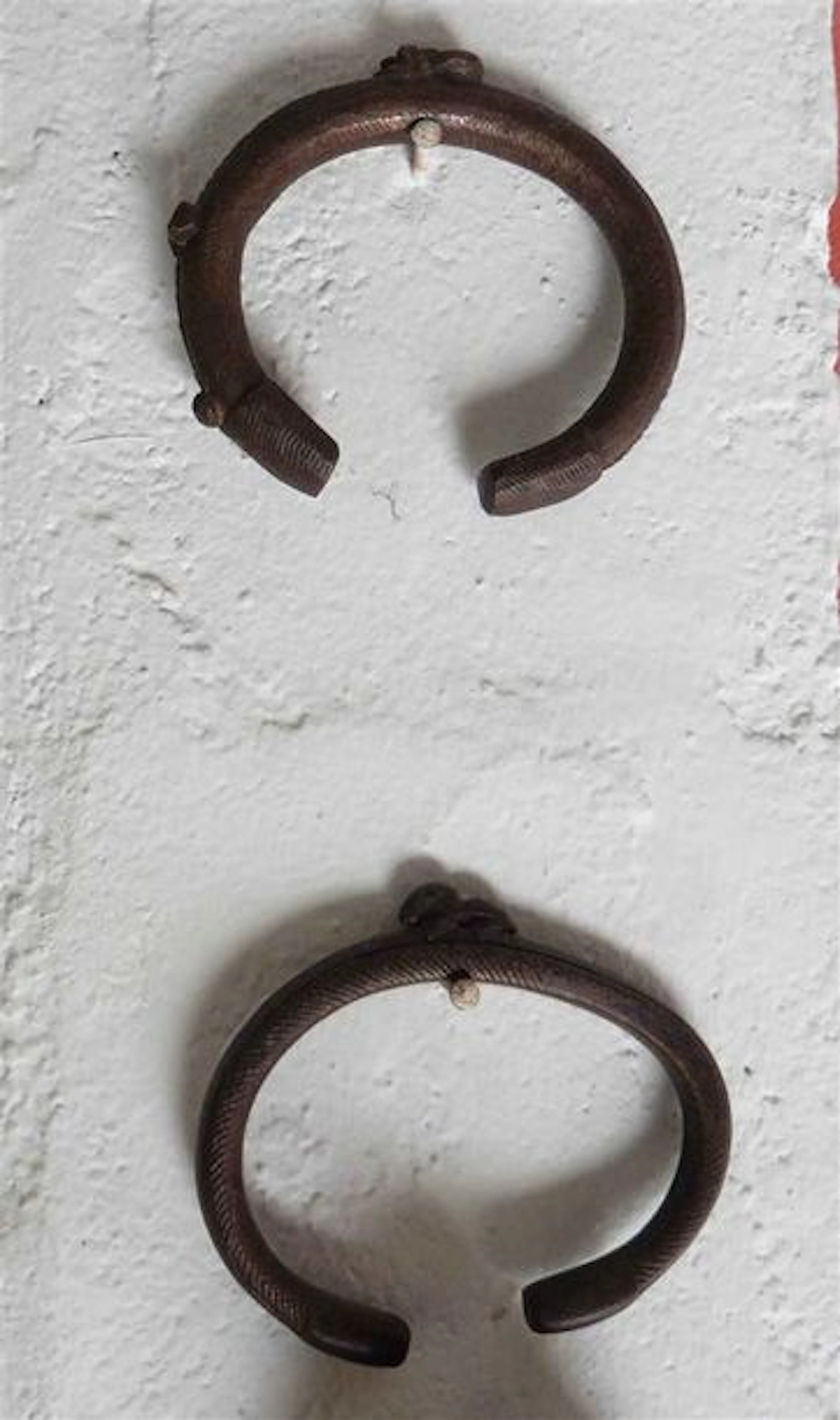 Deux bracelets torque en bronze - Dans le goût de l'Antiquité...