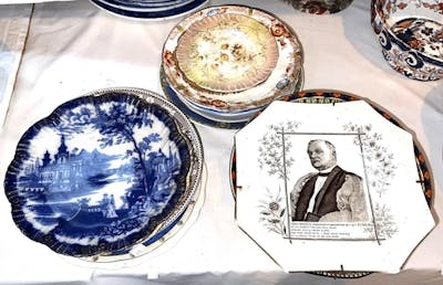 A Queen Victoria commemorative plate, Gladstone and wife, Co... | Barnebys