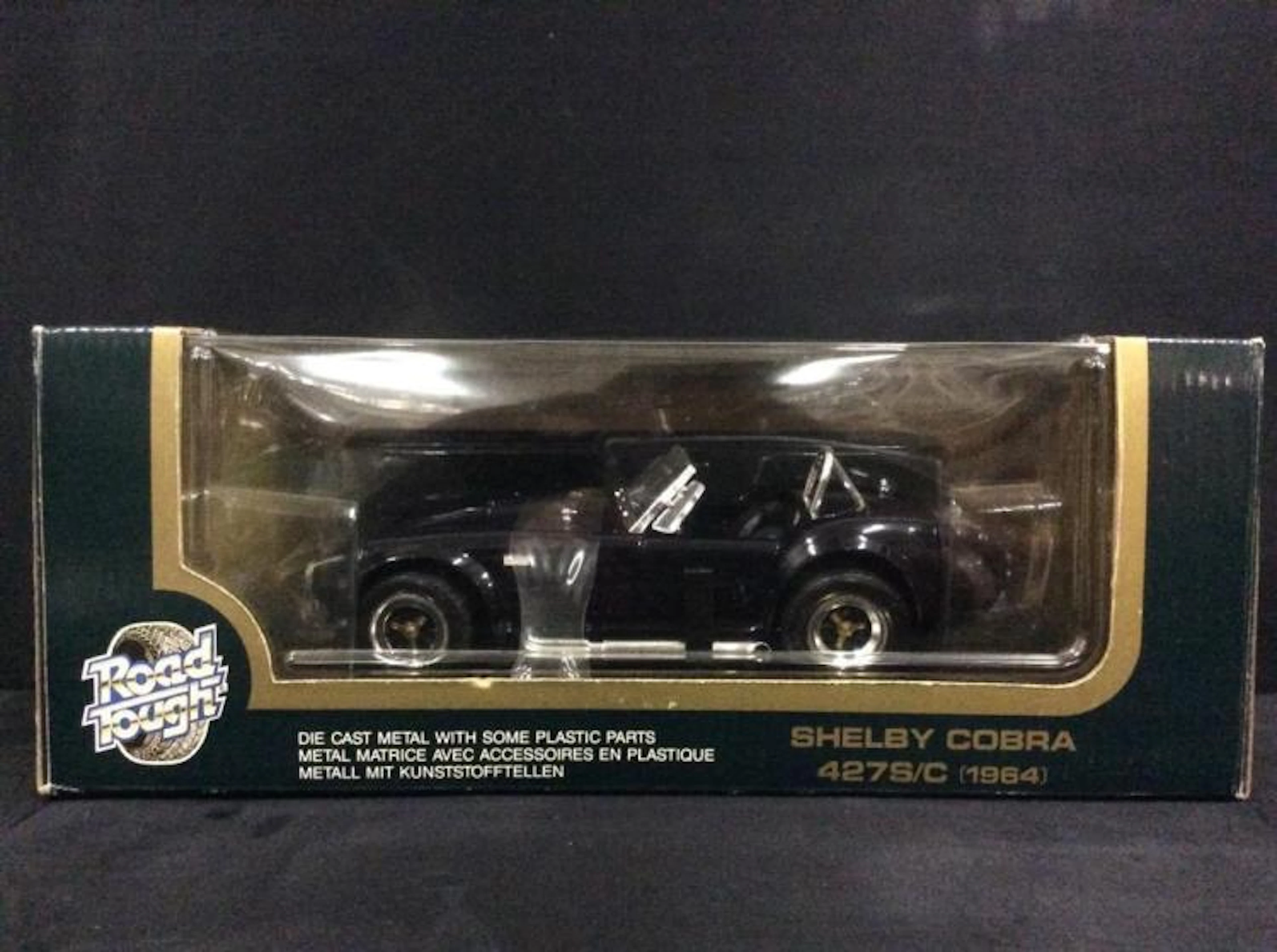 road Tough 1964 Shelby Cobra 427 s/c. NIB 1:18 scale.
