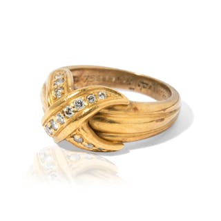 Tiffany and Co 18 Karat Yellow Gold and Diamond Ring