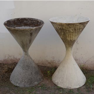 Willy Guhl for Eternit: Pair of Diabolo Planters