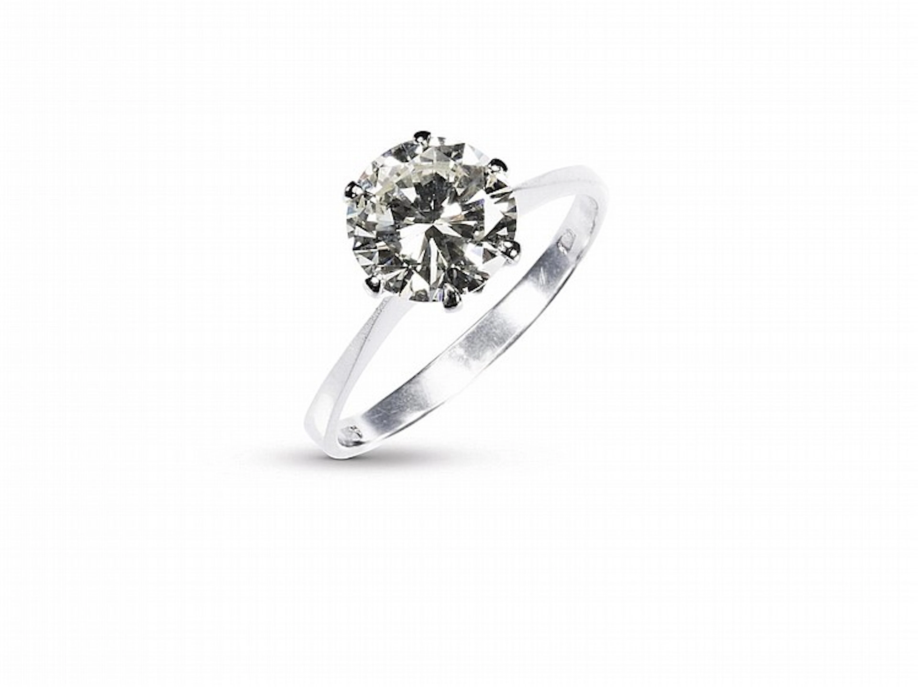 ANELLO IN ORO BIANCO E DIAMANTEmontato a solitario
