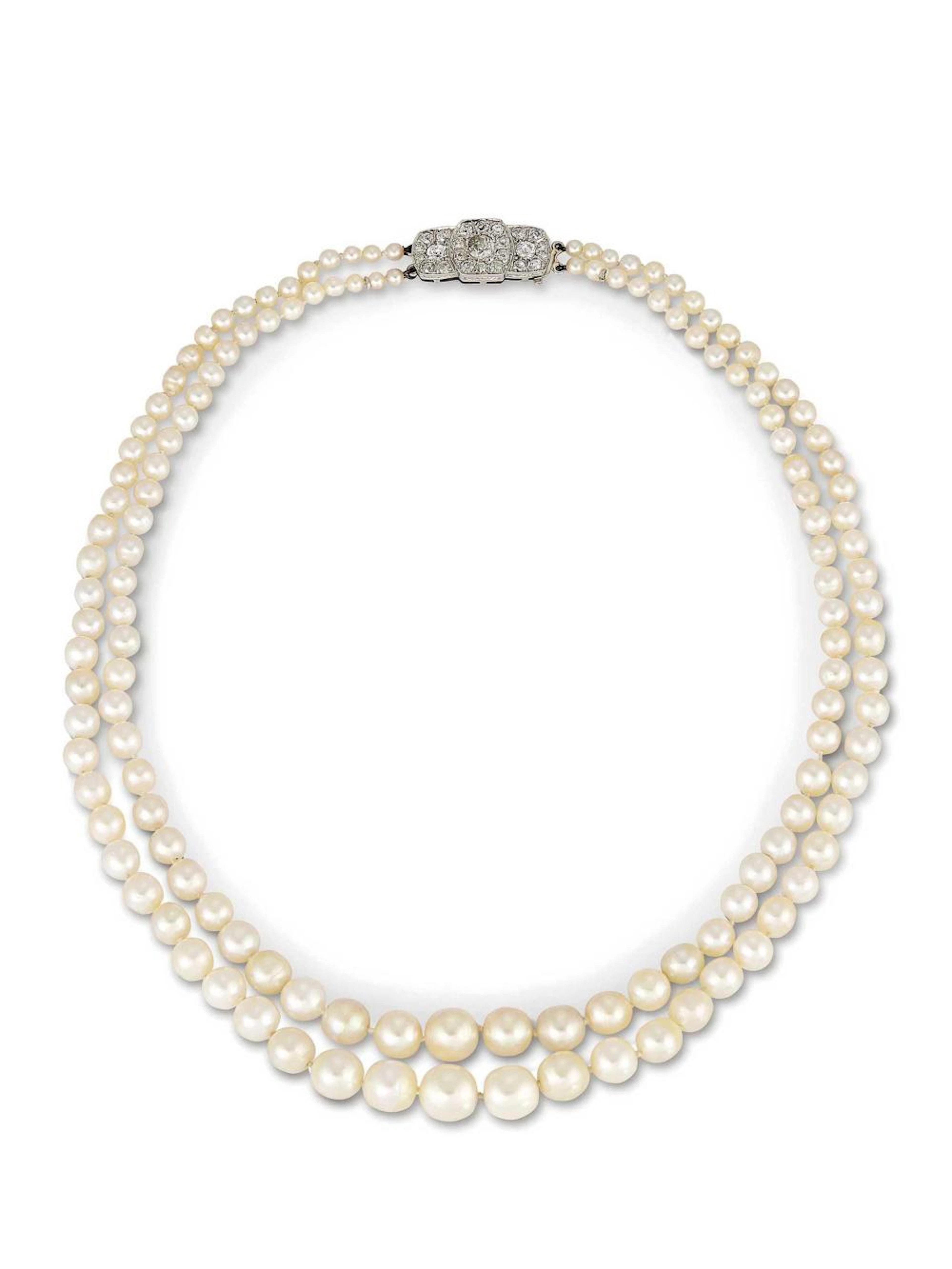 COLLANA A DUE FILI DI PERLE NATURALI composta da perle naturali di acqua