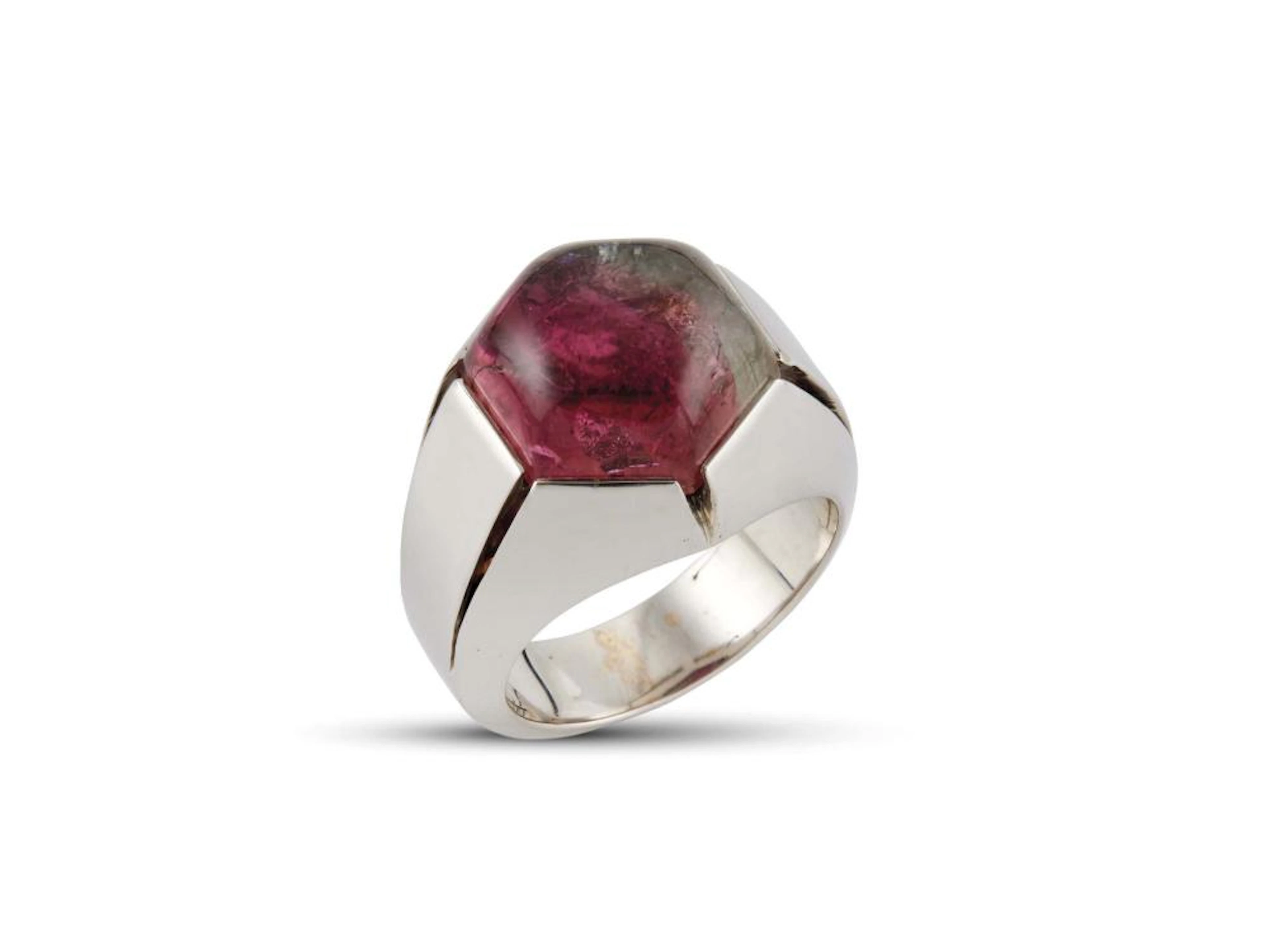 ANELLO IN ORO BIANCO CON TORMALINA BICOLORE di forma chevalier, con al c