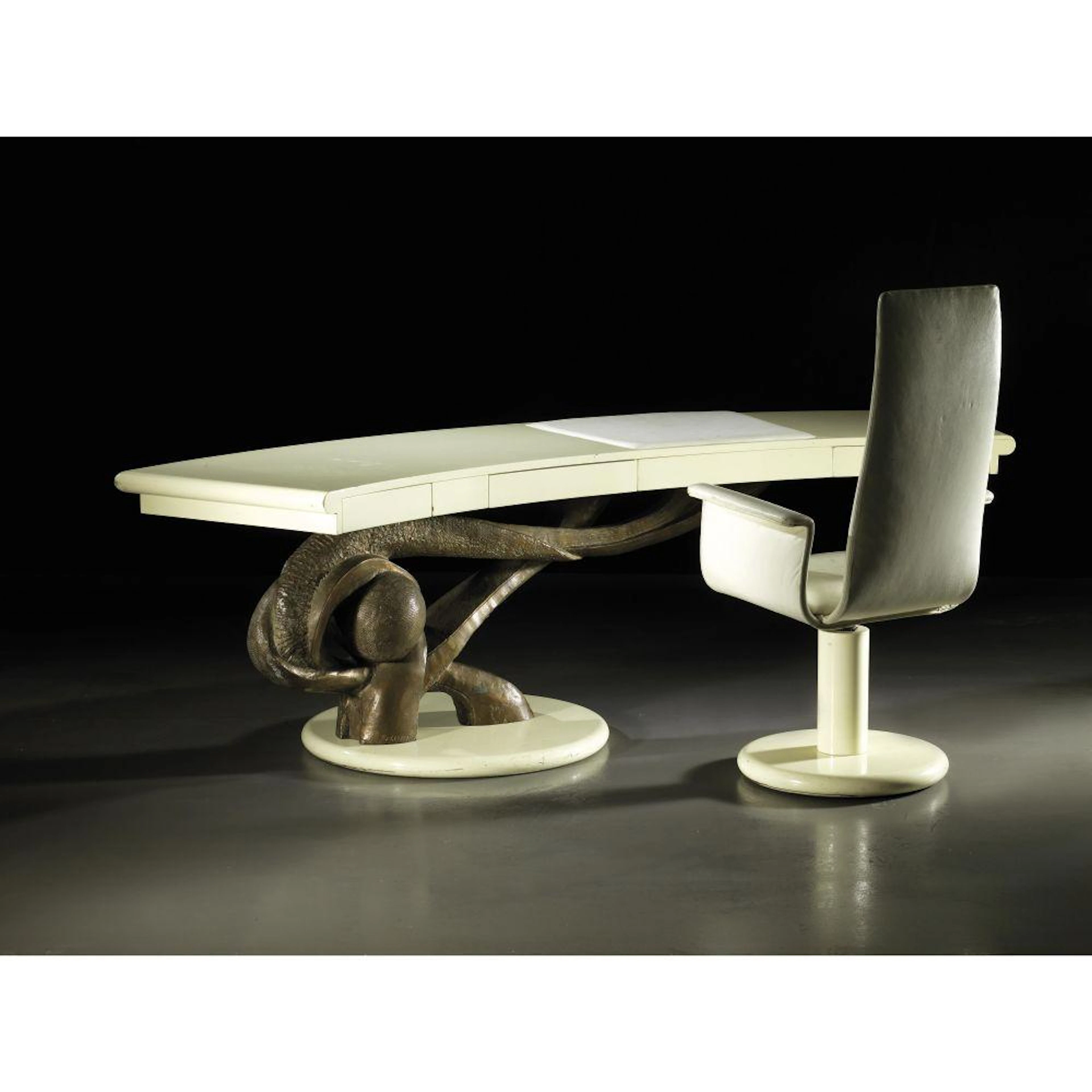 Marzio Cecchi (Firenze, 1940 - New York, 1990) DESK, BRASS