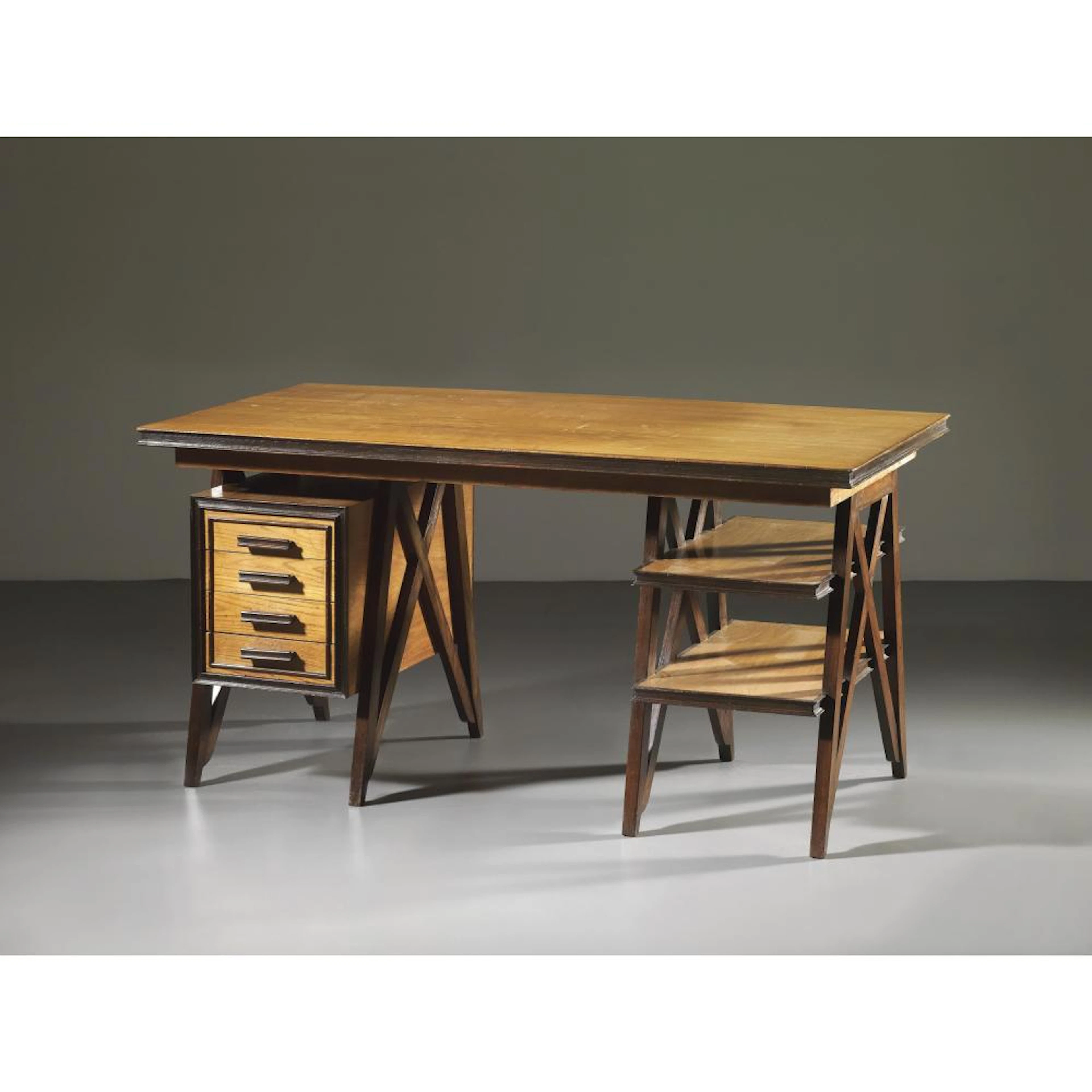 WOODEN DESK