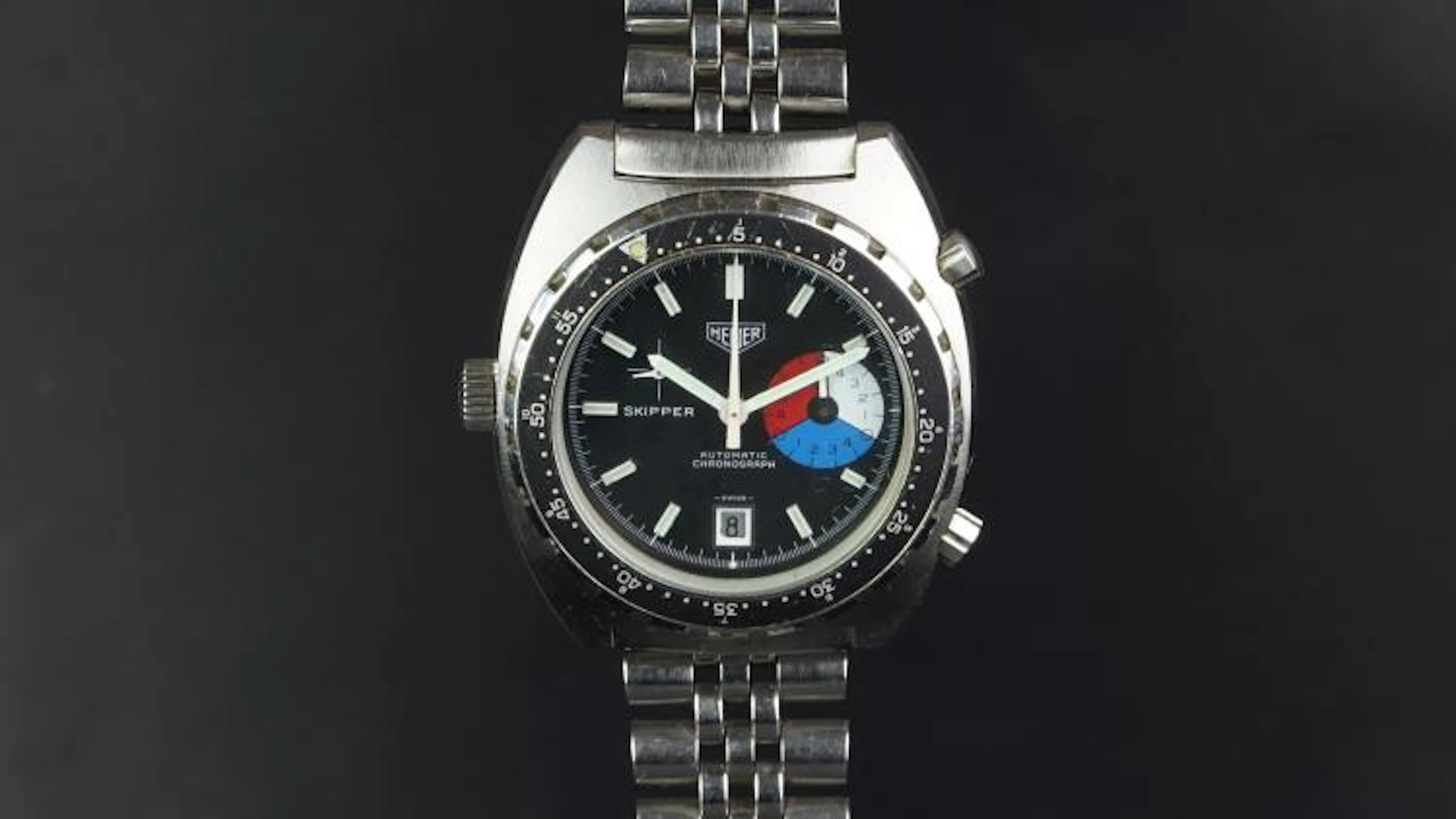 RARE GENTLEMEN'S HEUER SKIPPER CHRONOGRAPH WRISTWATCH, circular black twin