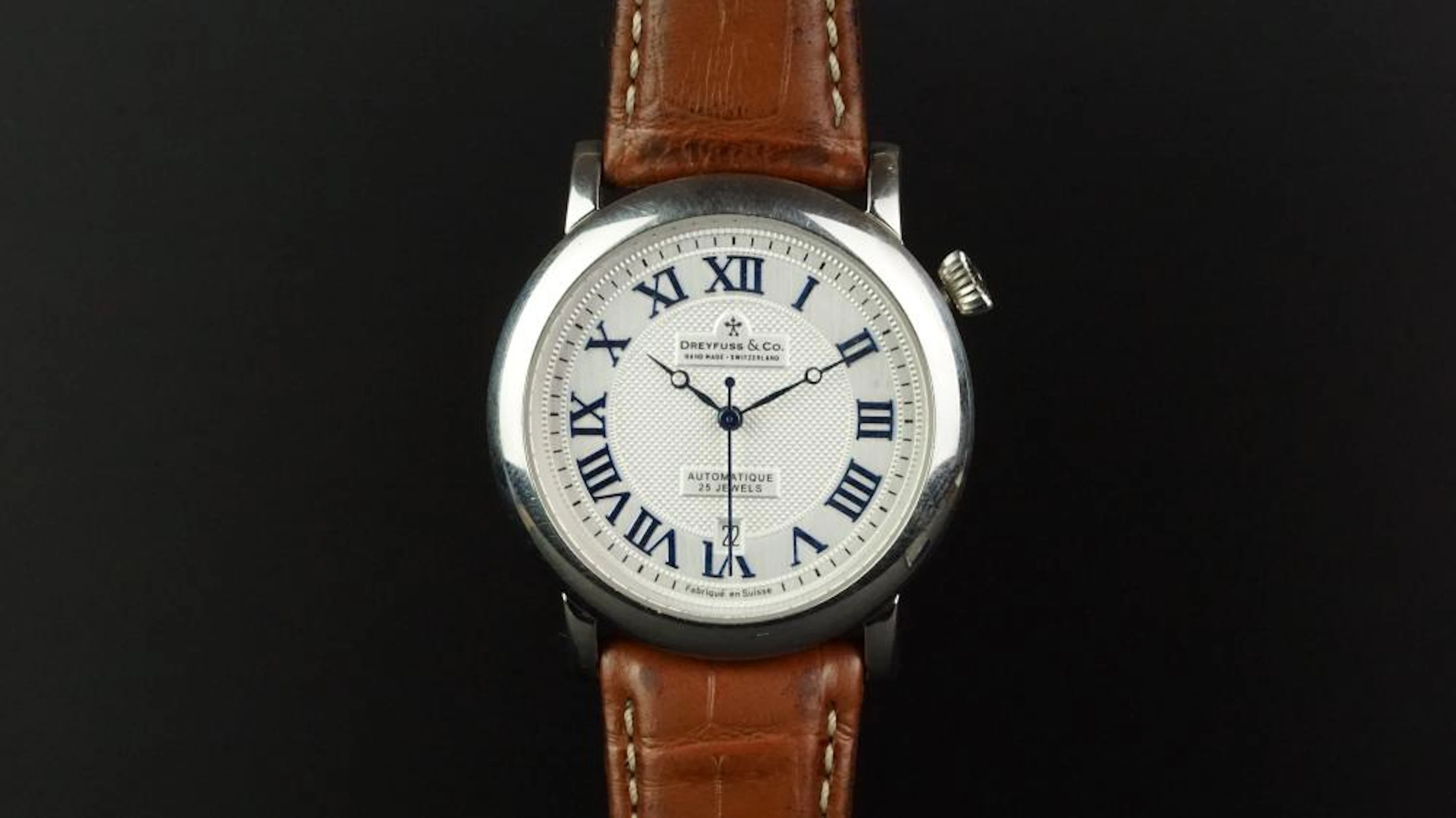 GENTLEMEN'S DREYFUSS & CO AUTOMATIC WRISTWATCH W/ BOX...