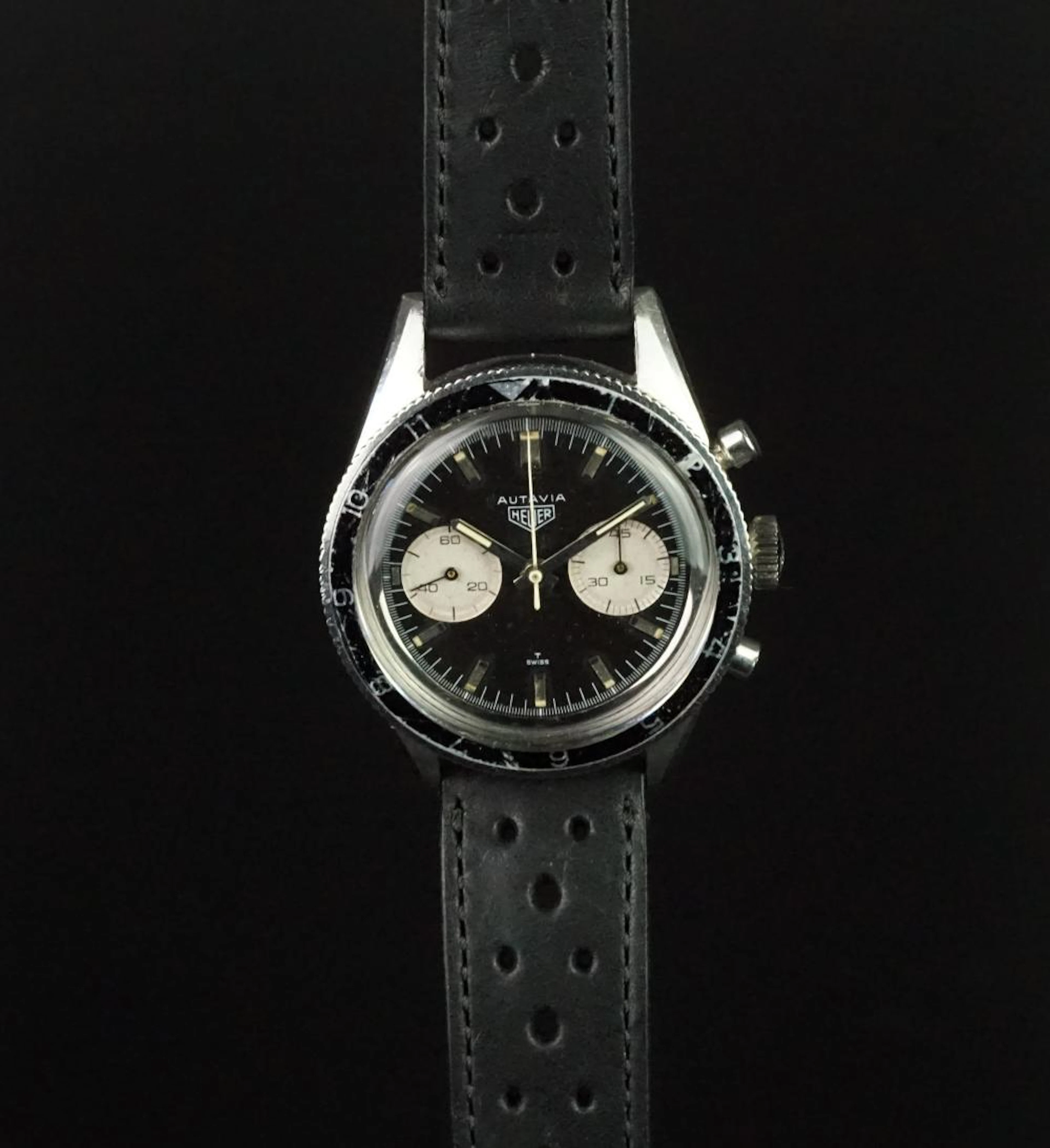 RARE GENTLEMEN'S HEUER AUTAVIA 3RD EDITION CHRONOGRAPH WRISTWATCH CIRCA 196