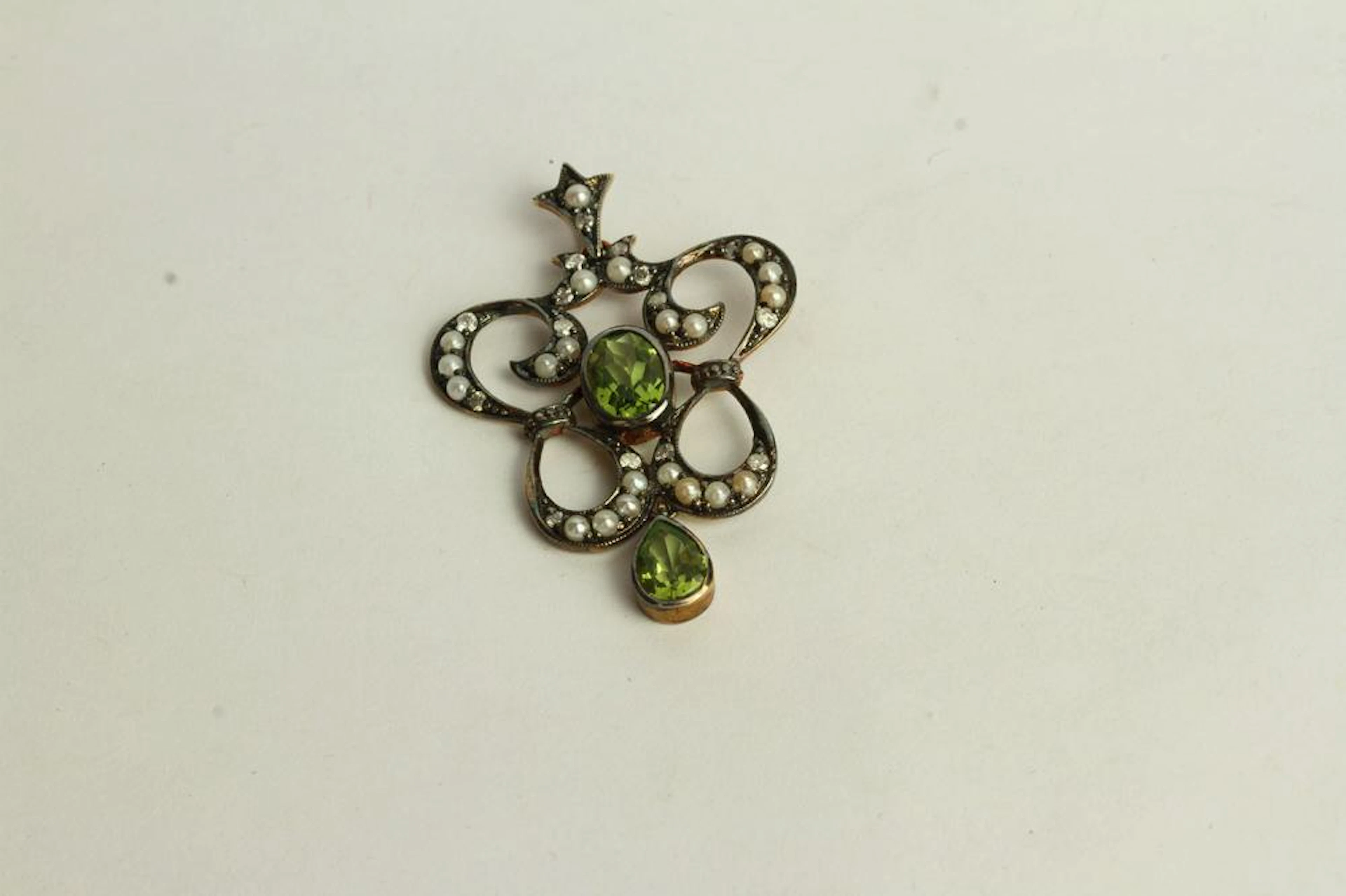 Peridot, Diamond and Seed Pearl Pendant