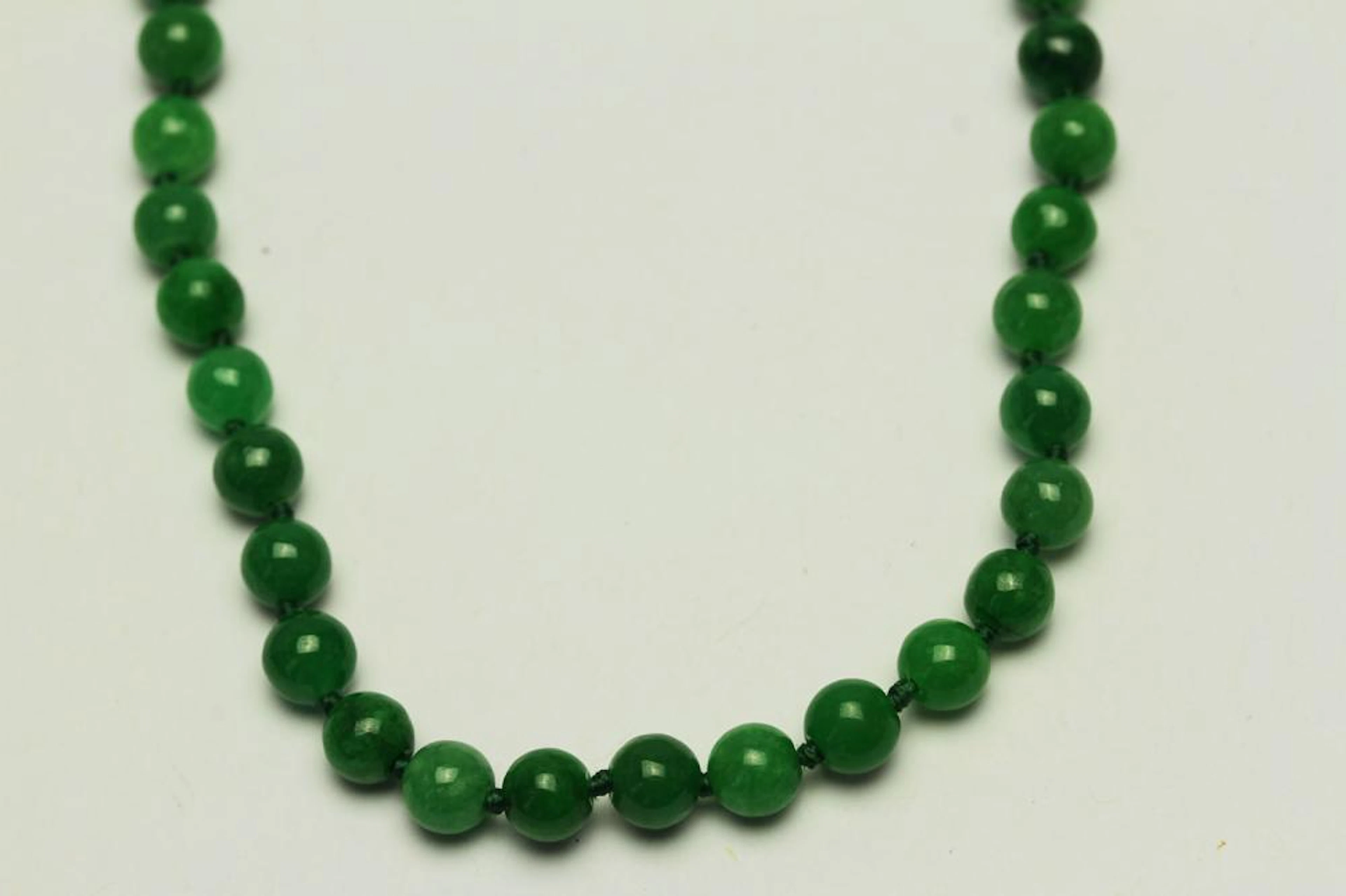 Jade bead necklace