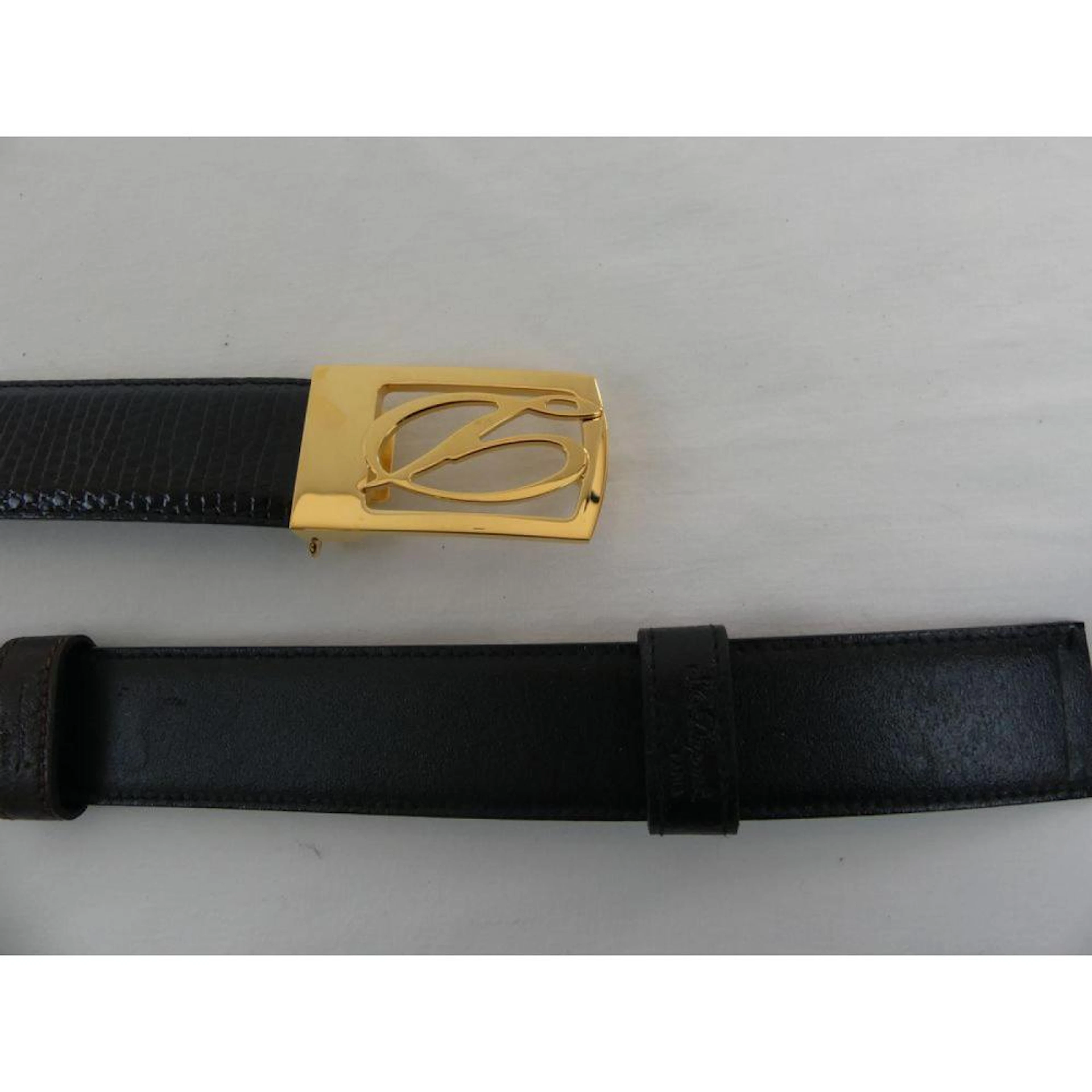 DUPONT. Ceinture en cuir noir façon lézard signé CARDIN