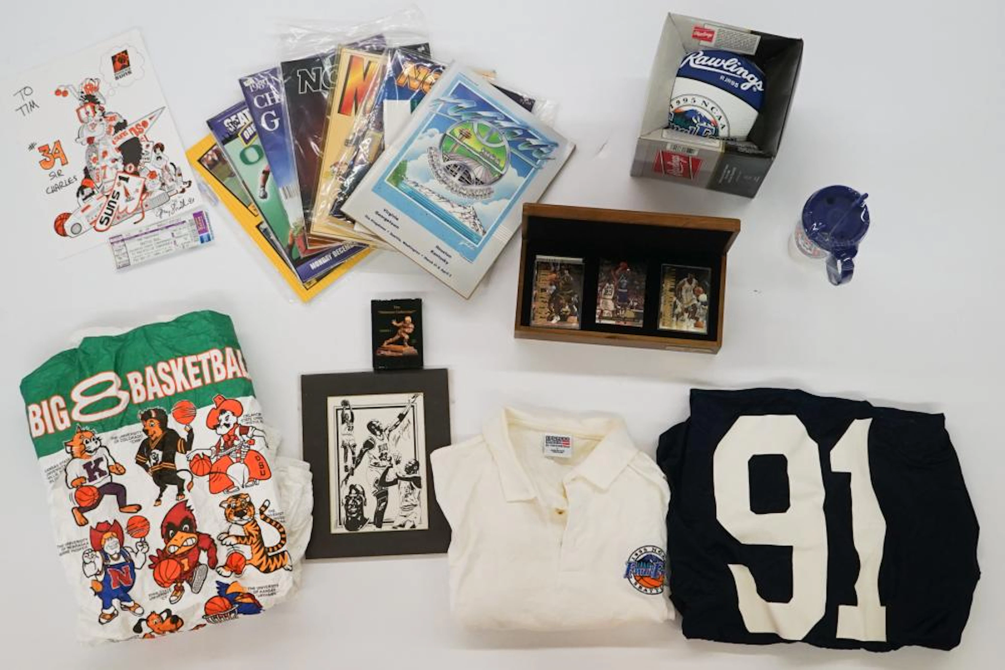 Group of Final Four & College Sports Memorabilia