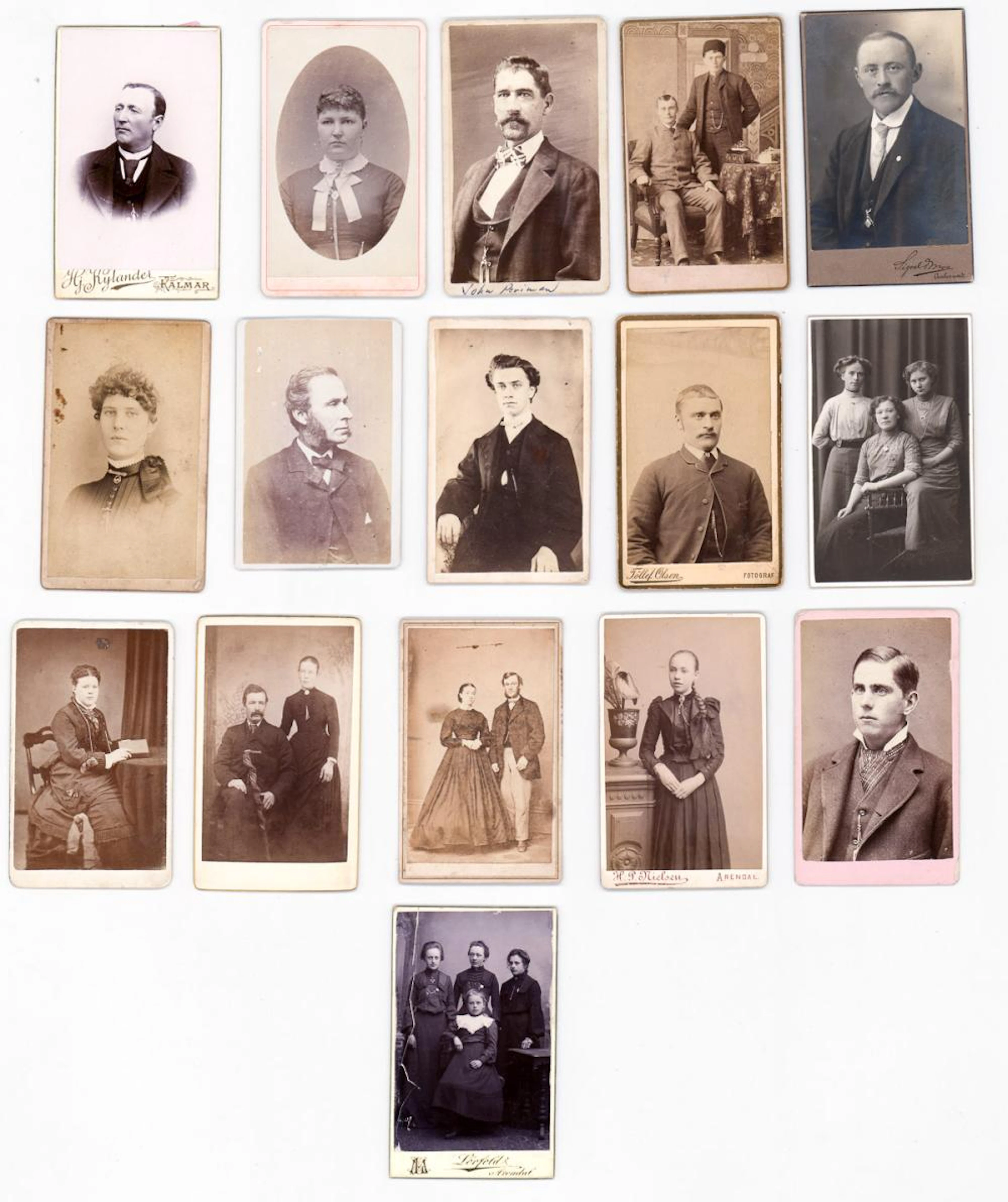 [Pocket Watches, Watch Fobs] Antique CDV's