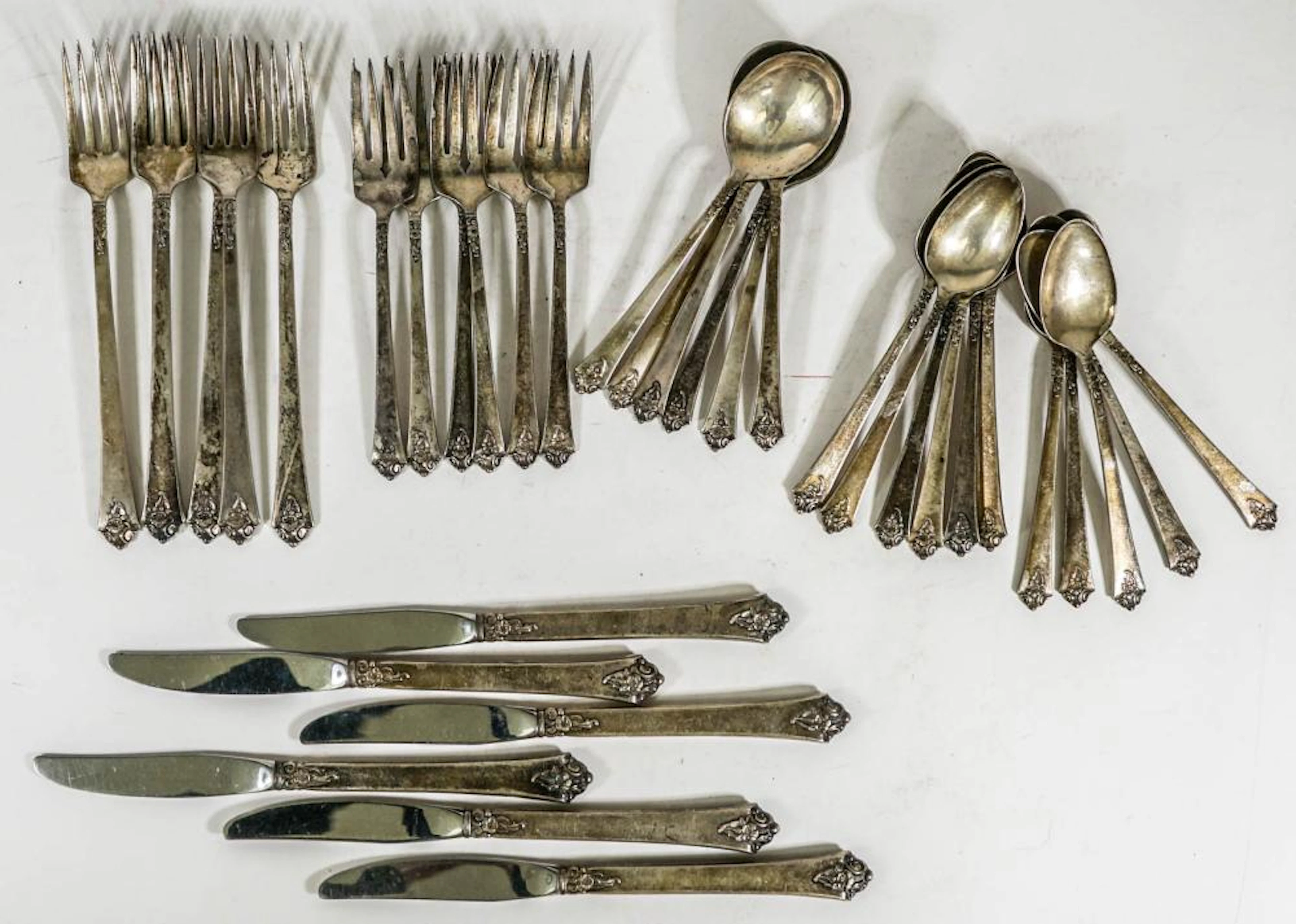 Sterling Flatware (36) Pieces [1056 Grams]