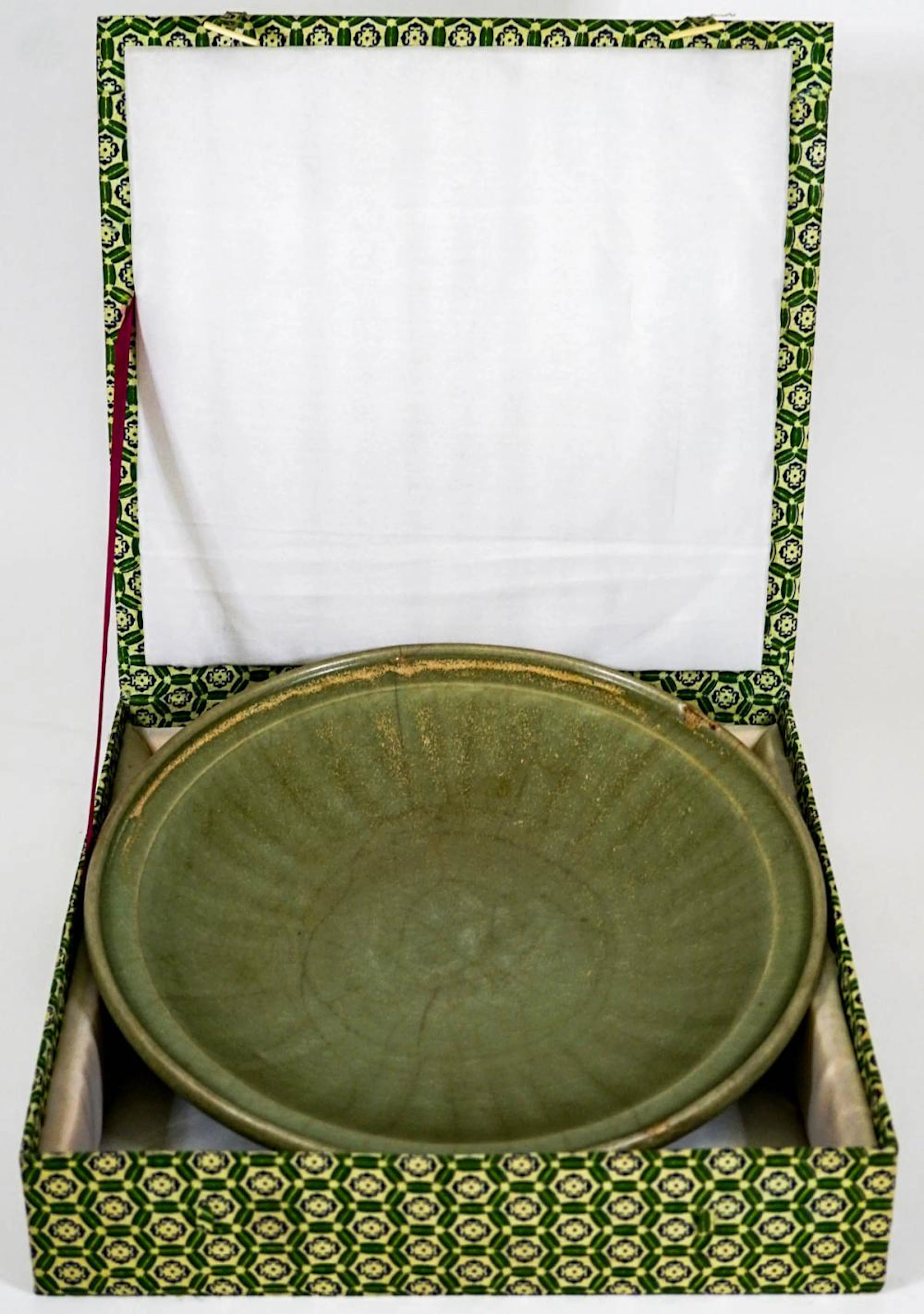 Korean Goryeo Dynasty Celadon Glazed Dish
