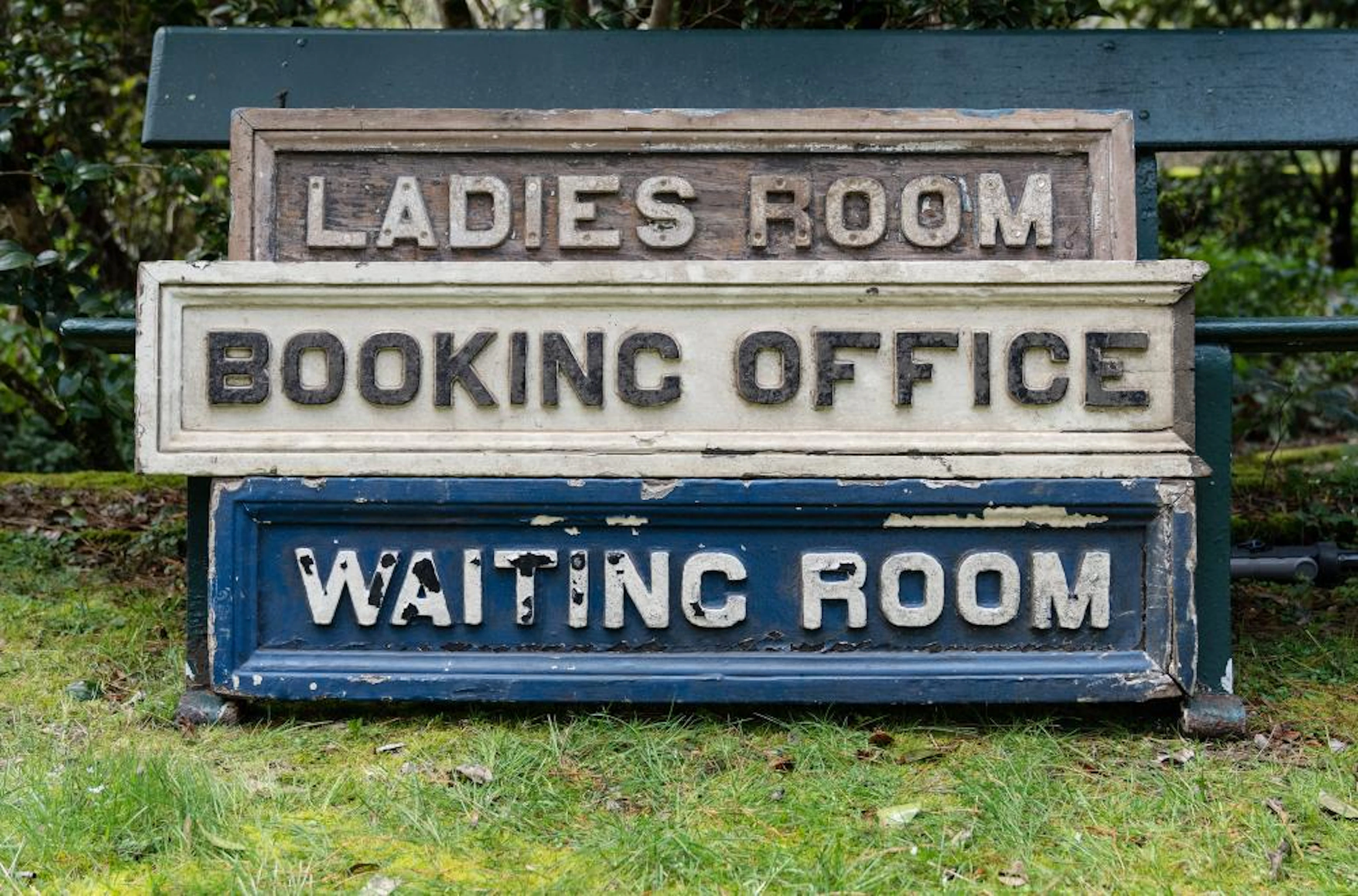 3 NSWGR Station Signs