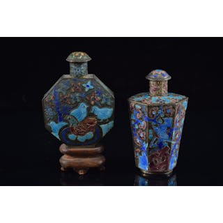 2 Enameled snuff bottles. China. 19th/early 20th century. Each about