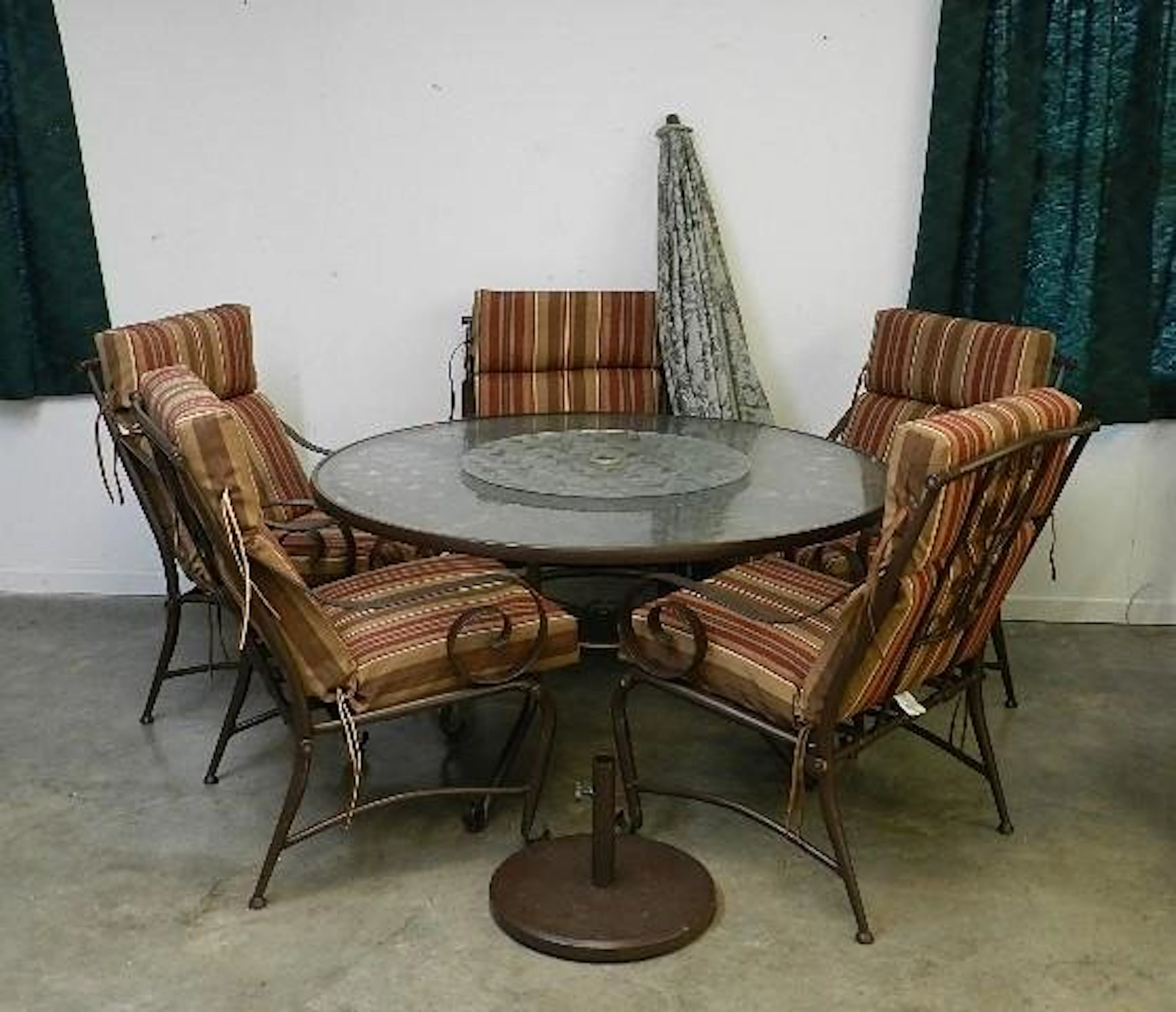 8 Piece Allen & Roth Patio Set