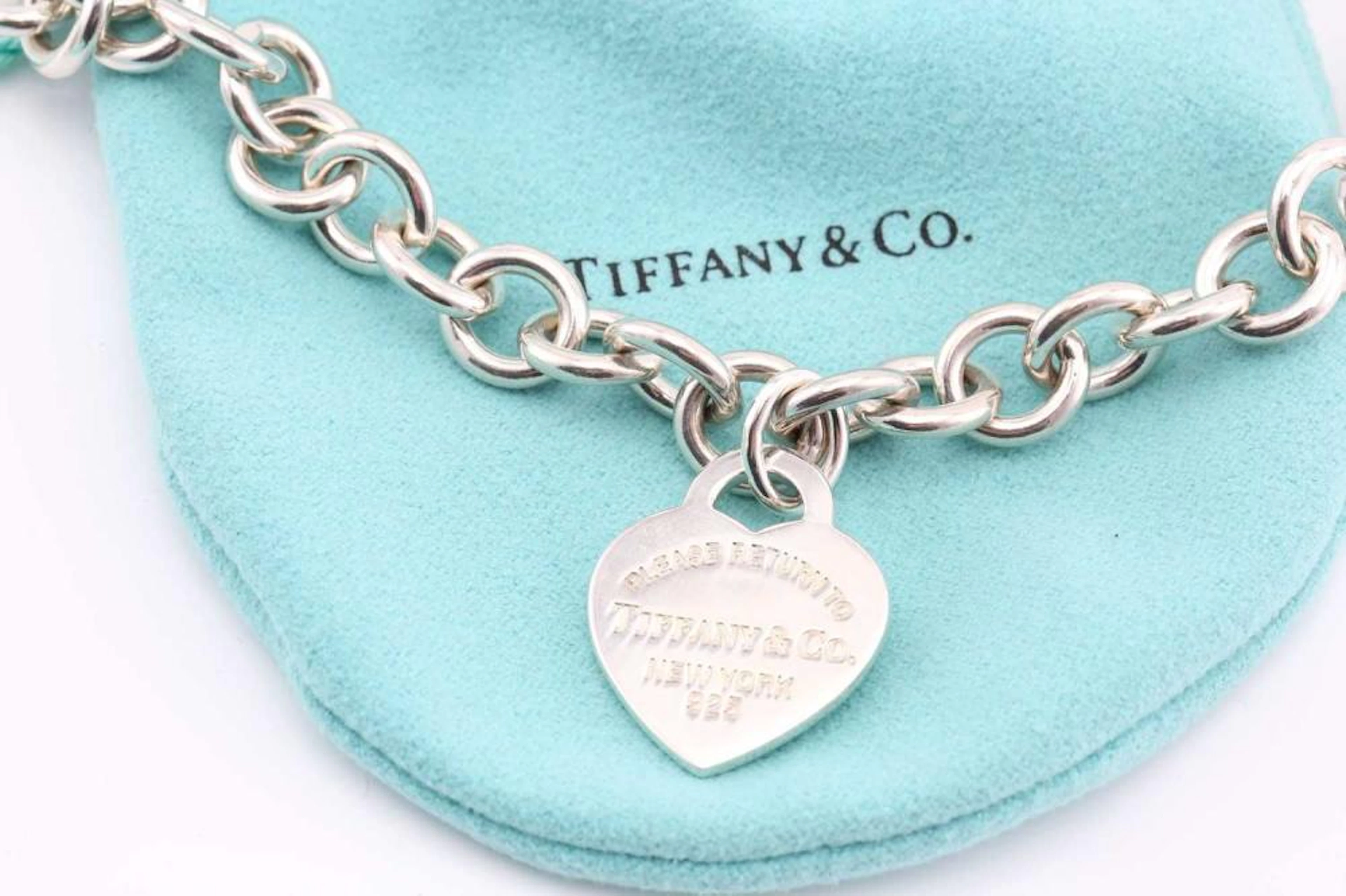 A Tiffany and Co. sterling silver 10mm heavy oval-?
