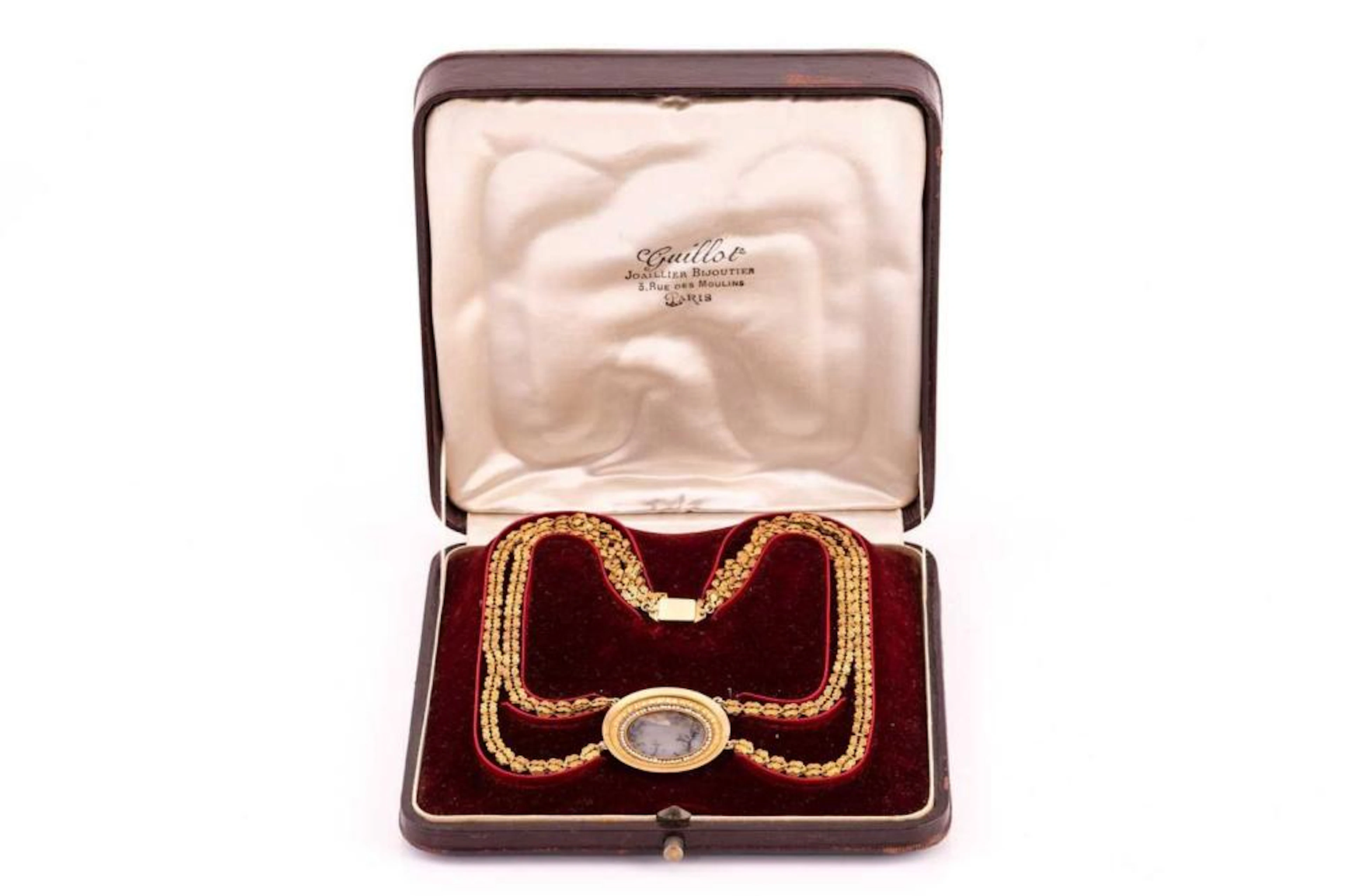 A French Collier d'Esclavage necklace set with moss agate