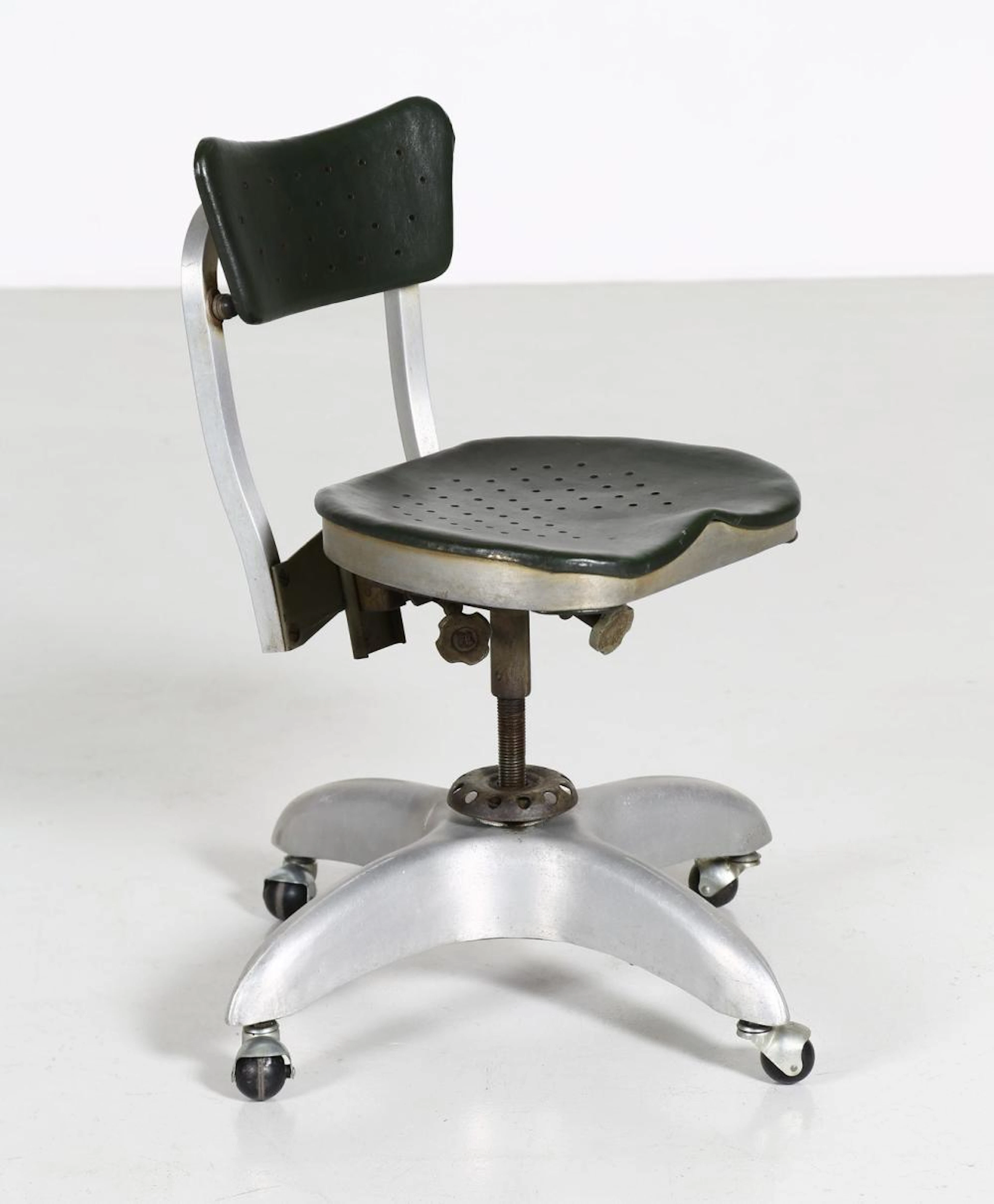 PONTI GIO (1891 - 1979) Chair