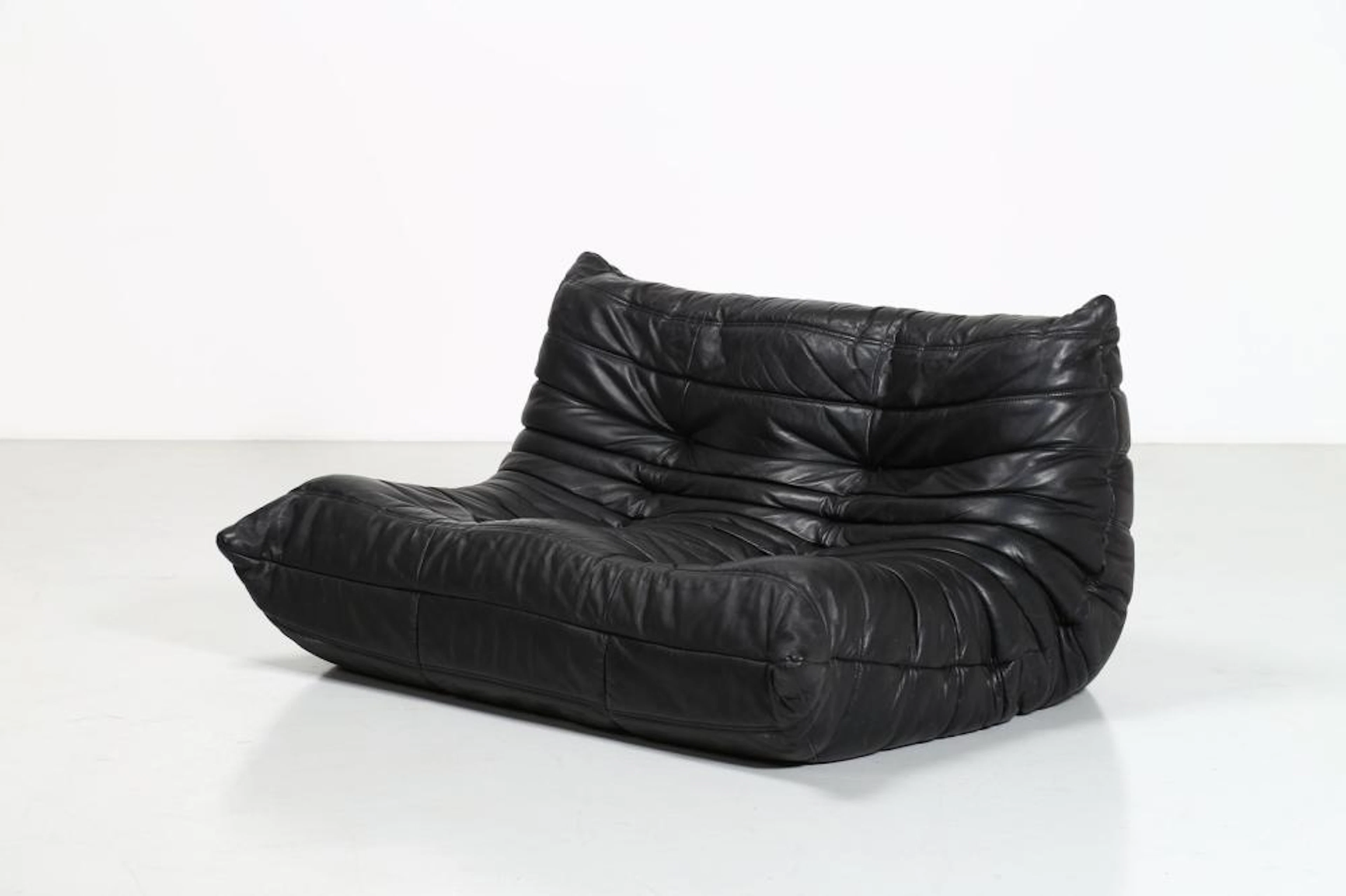 DUCAROY MICHAEL (1925 - 2009) Two seats sofa TOGO model