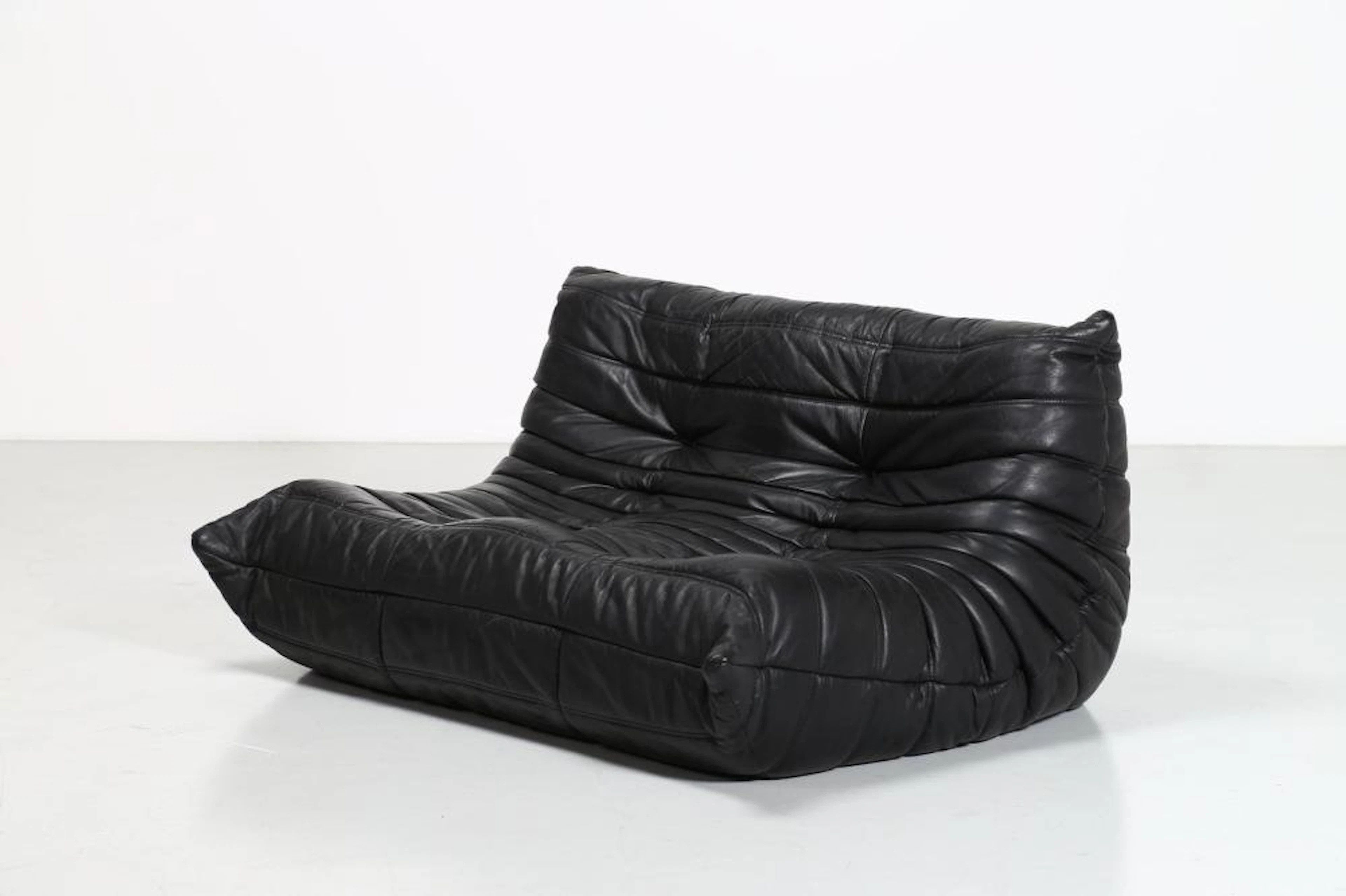 DUCAROY MICHAEL (1925 - 2009) Two seats sofa TOGO model