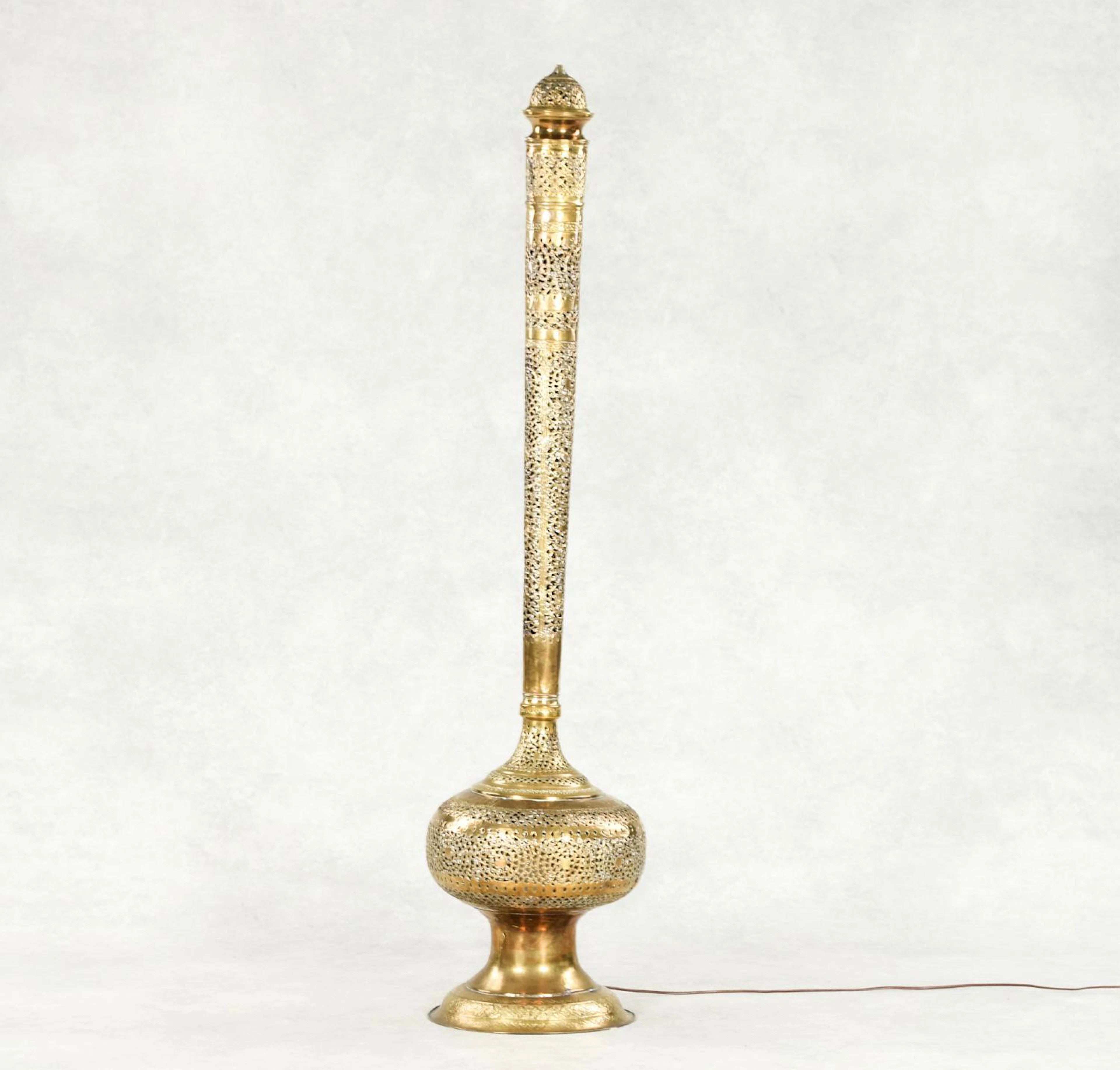 Golvlampa mässing 1900-talets första hälft
