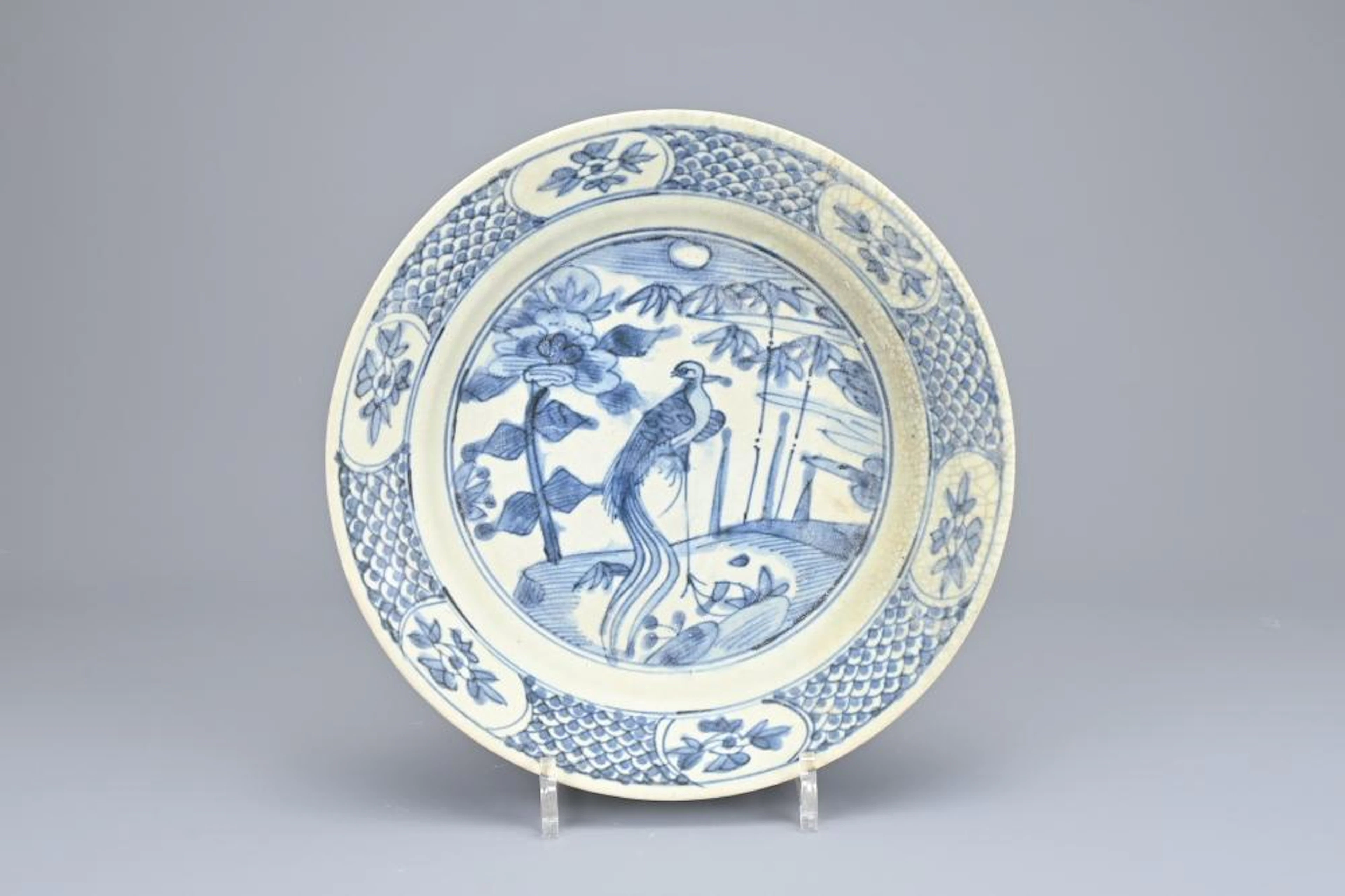 A CHINESE BLUE AND WHITE PORCELAIN PHOENIX DISH