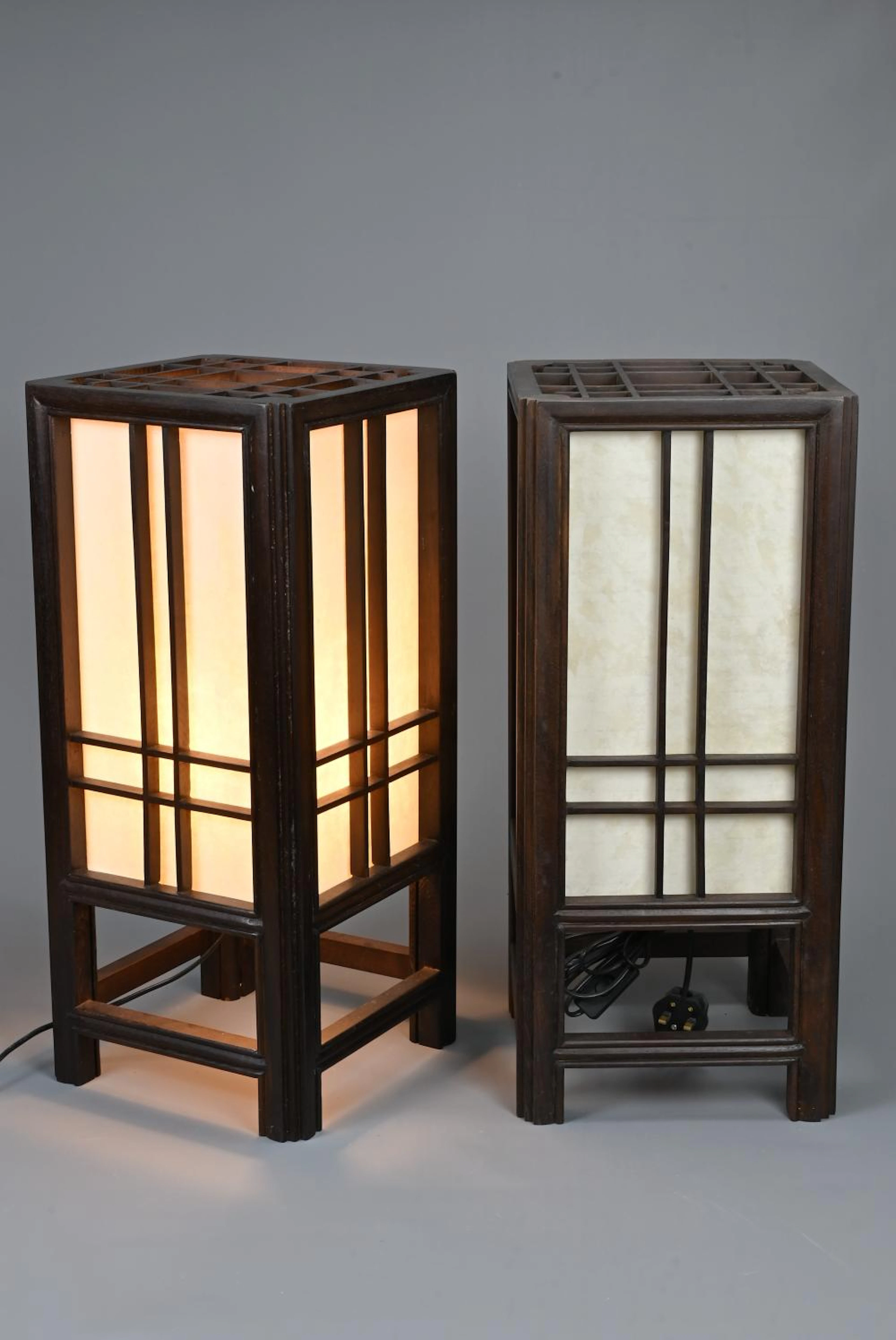 A PAIR OF EAST ASIAN WOOD AND PAPER LANTERN LAMPS