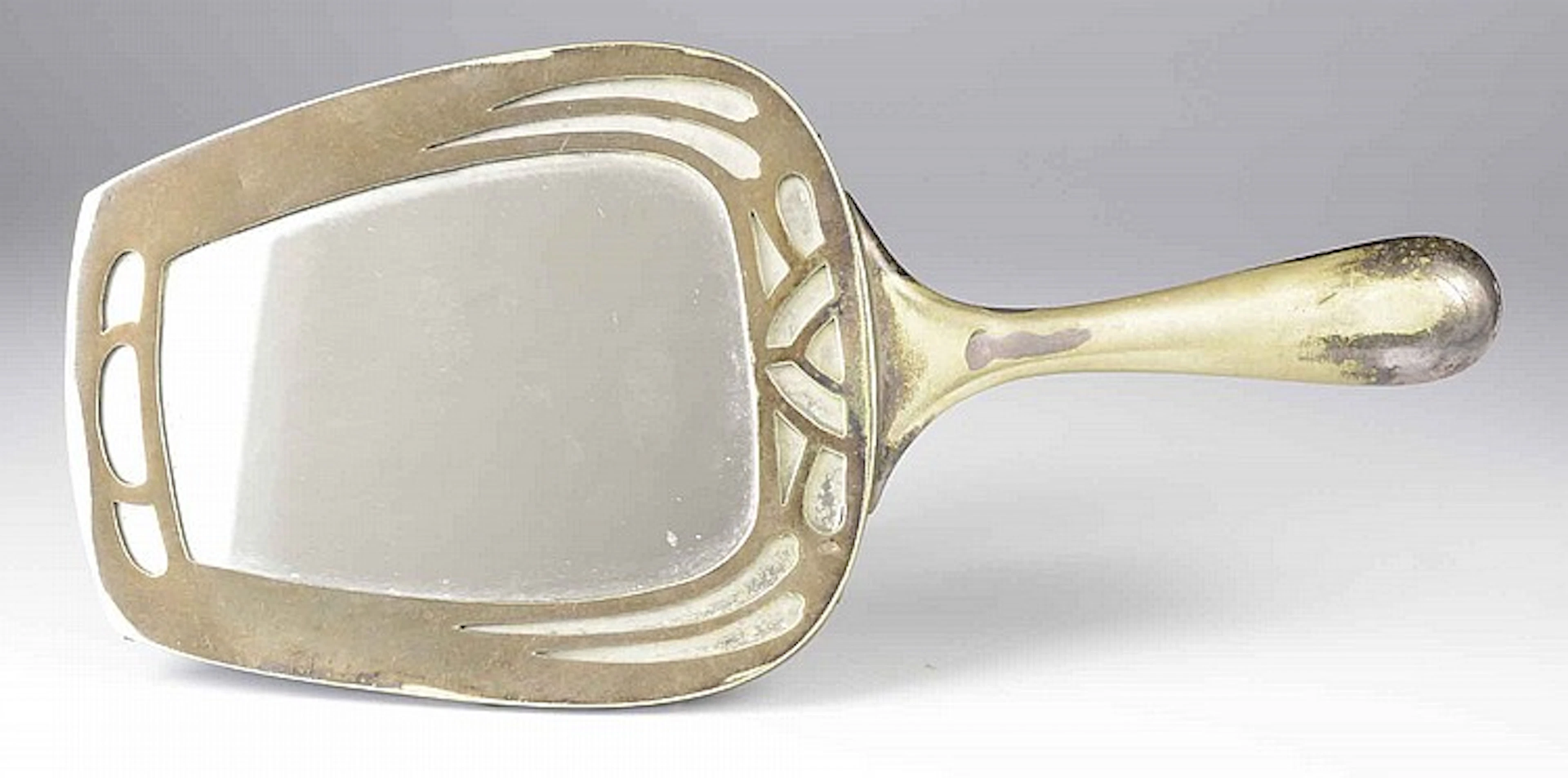 THREE LADIES UTENSILS