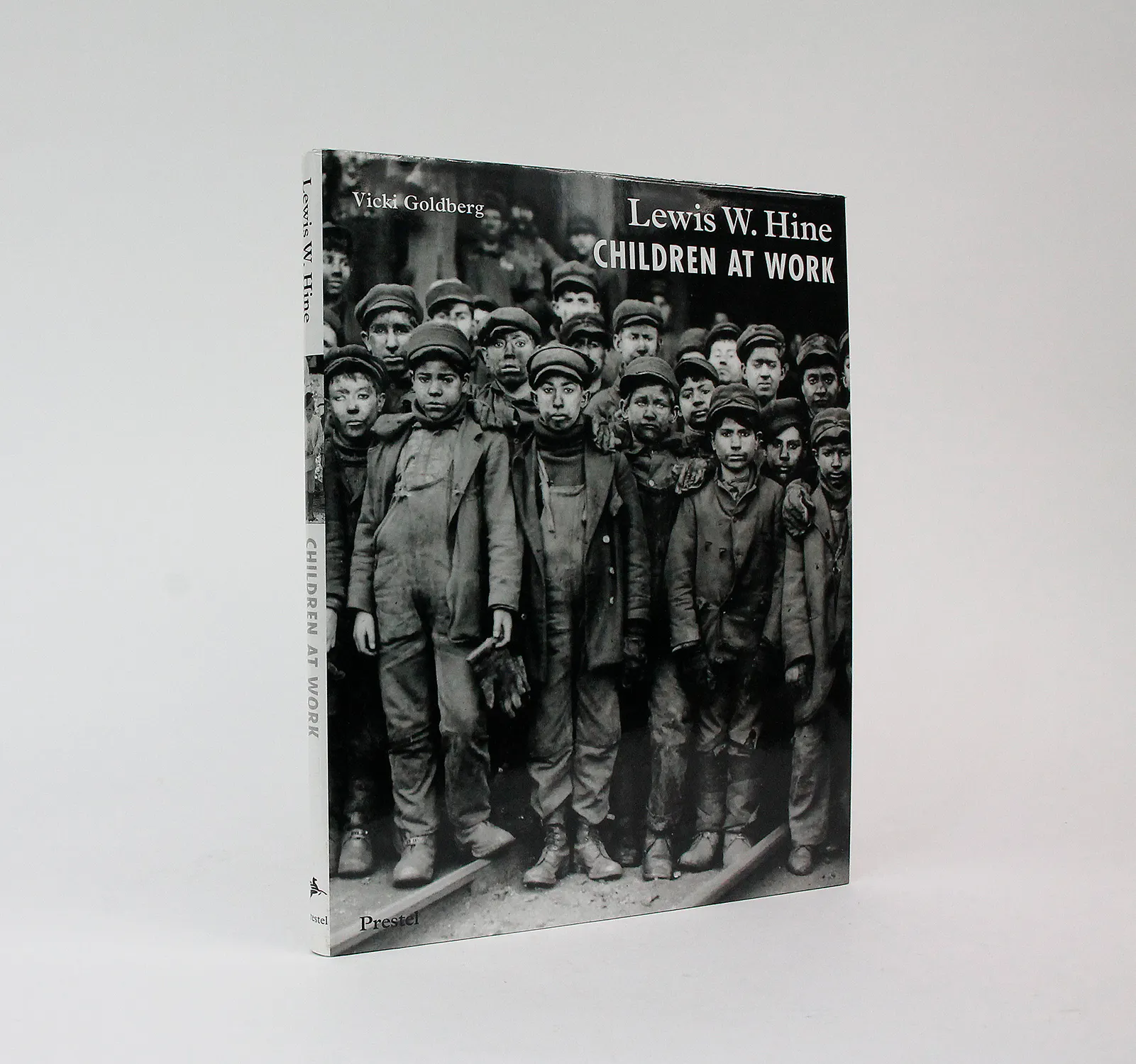LEWIS W. HINE: CHILDREN AT WORK GOLDBERG, Vicki; HINE, Lewis W. | Barnebys