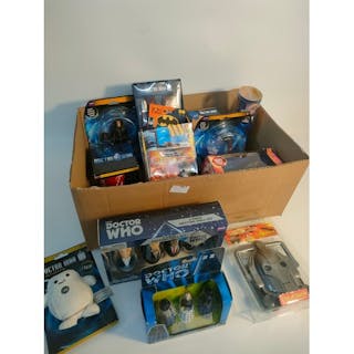 A selection of doctor who boxed toys
