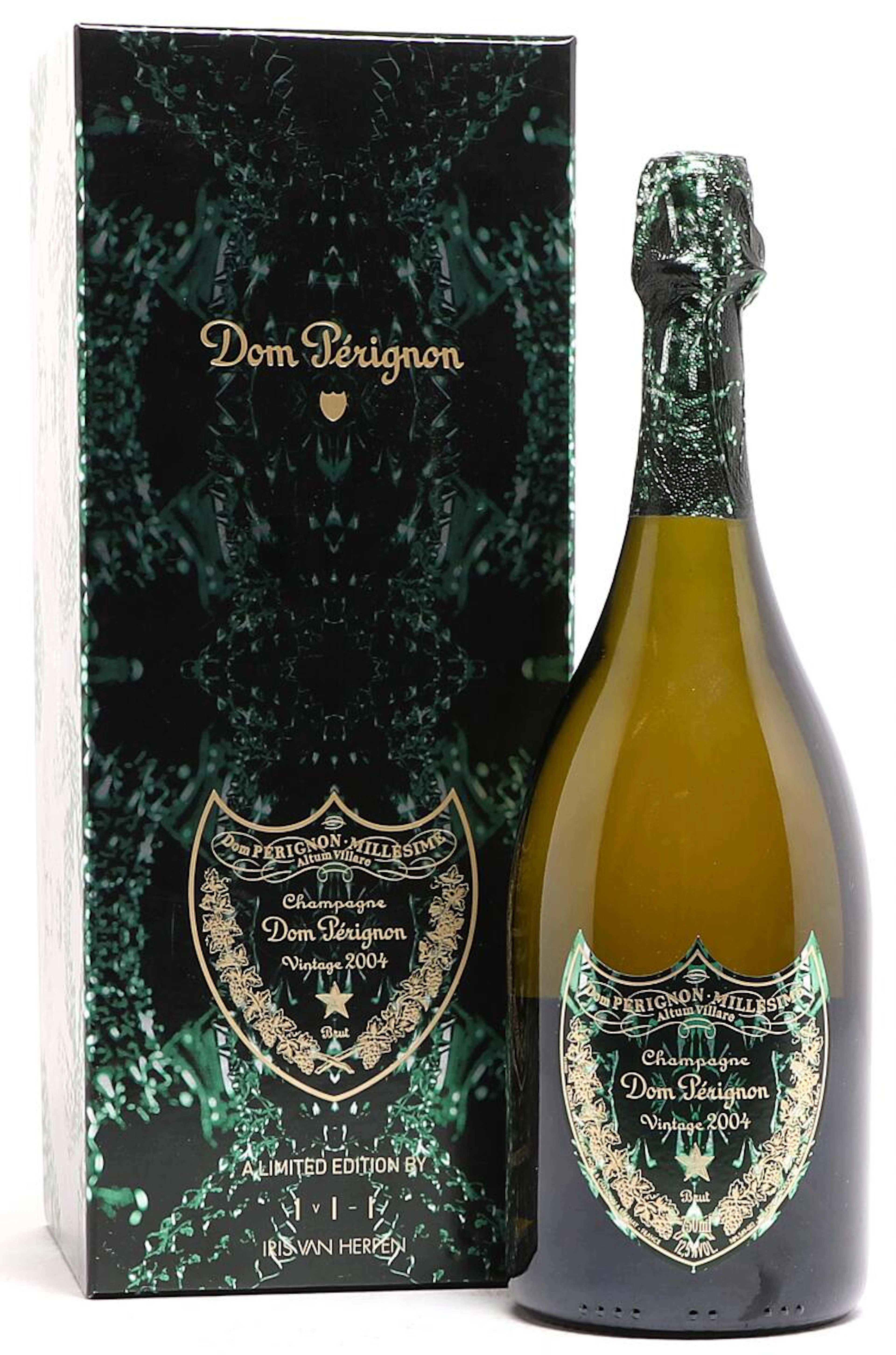 1 bt. Champagne Dom Pérignon, Moët et Chandon 2004 A (hf/in). Oc.