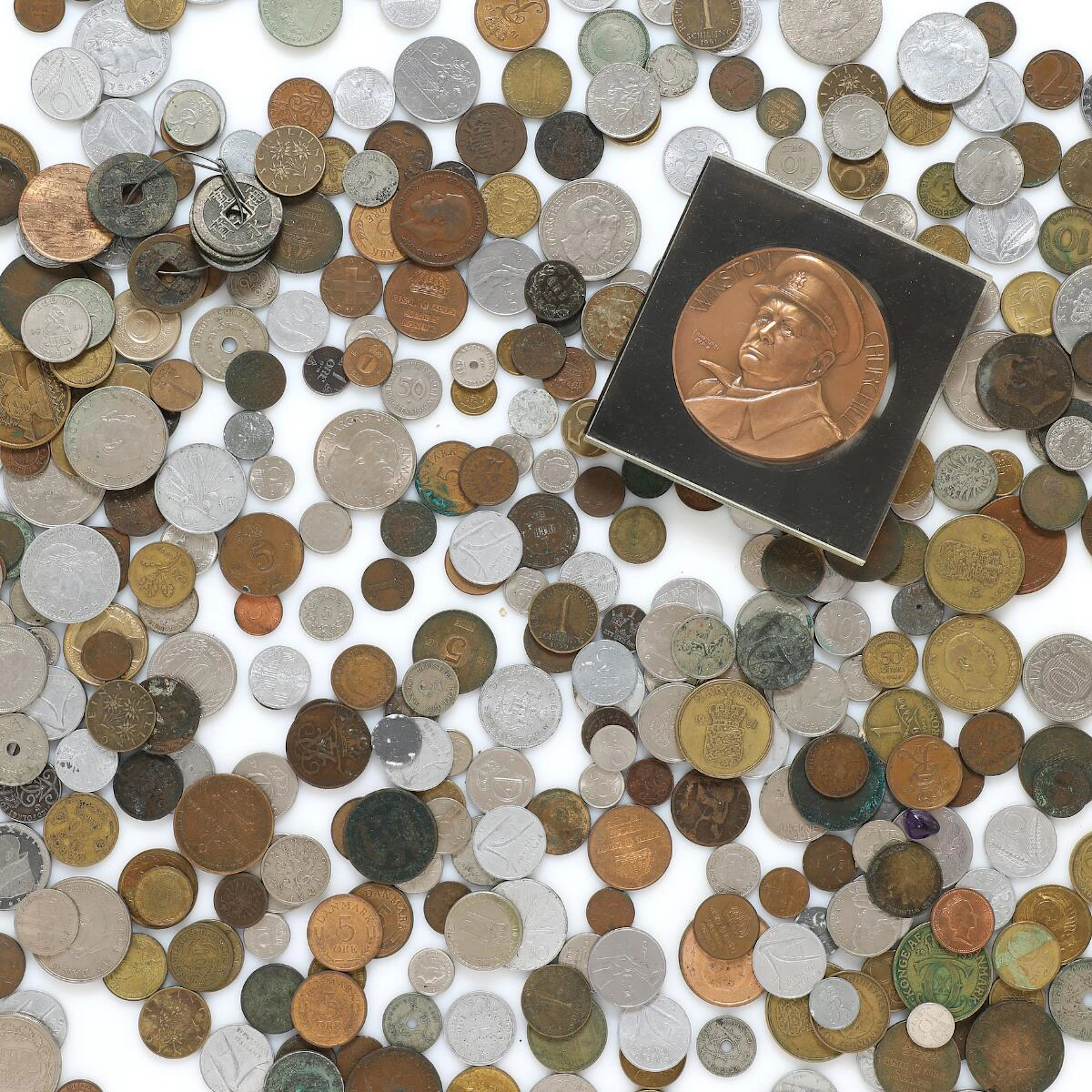 'World', collection coins and paper money incl