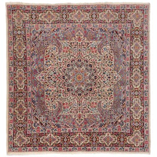 A Kriman rug, Persia. Medallion design. late 20th century. 210×205 cm.