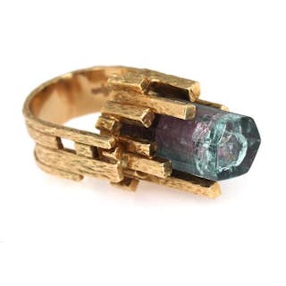 Ole Bent Petersen: A tourmaline ring set with a tourmaline crystal