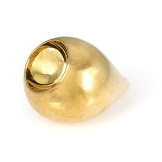 Georg Jensen: A "Cave" ring of 18k gold. Design no. 1509. Weight app.
