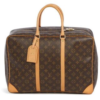 Louis Vuitton: A "Sirius 45" bag/travel bag of monogram canvas with