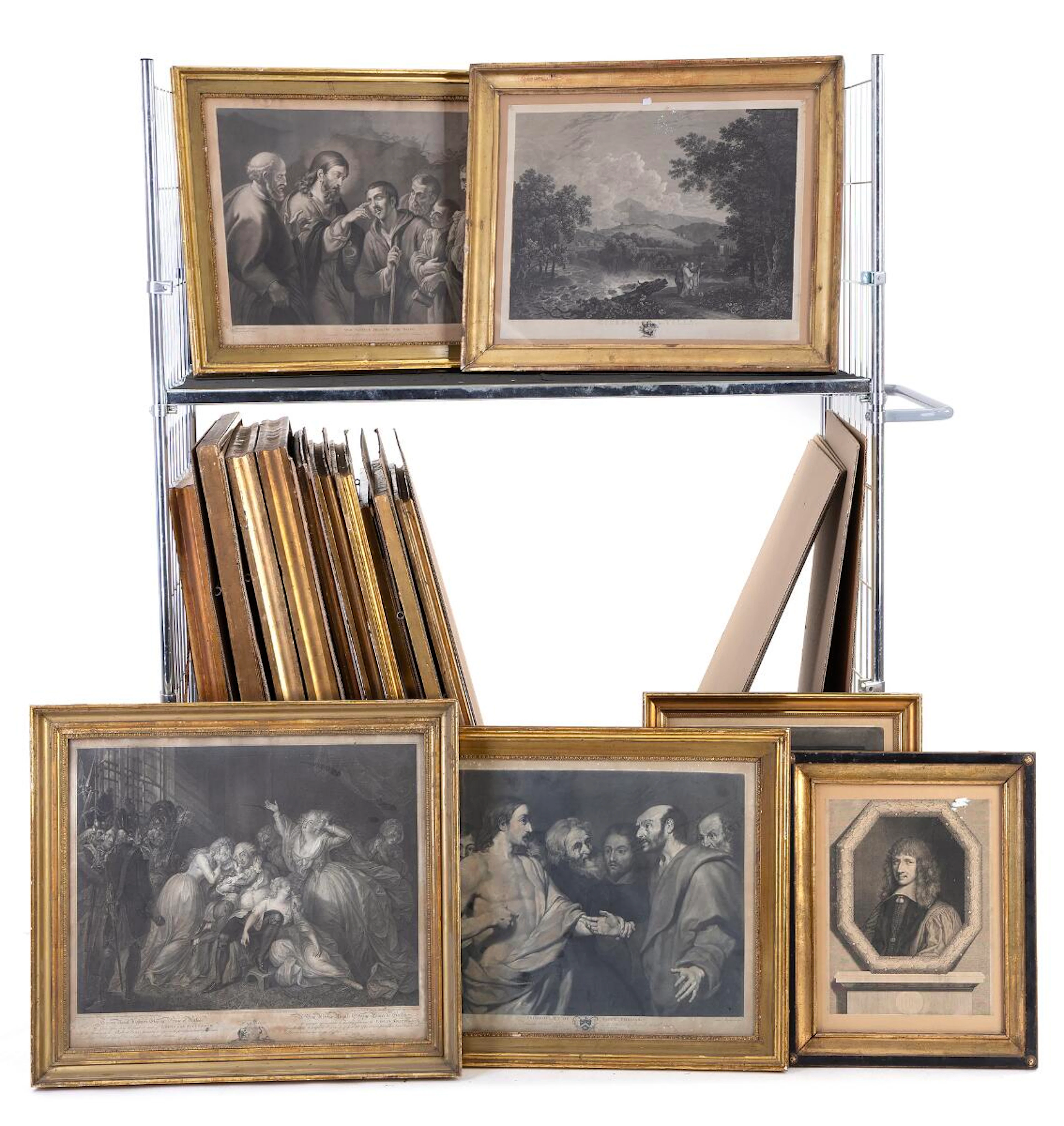 A collection of 16 gilt-wood frames