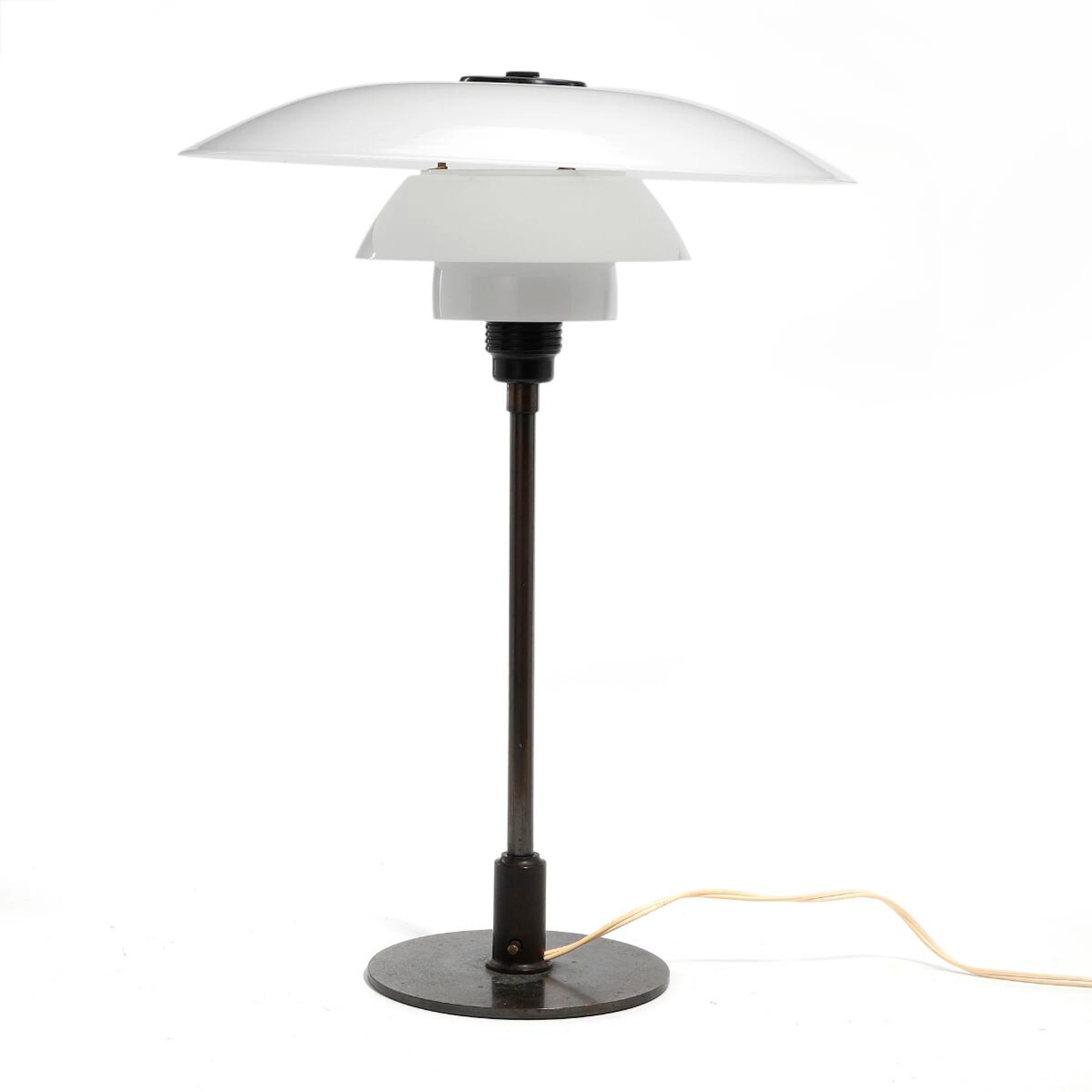 Poul Henningsen