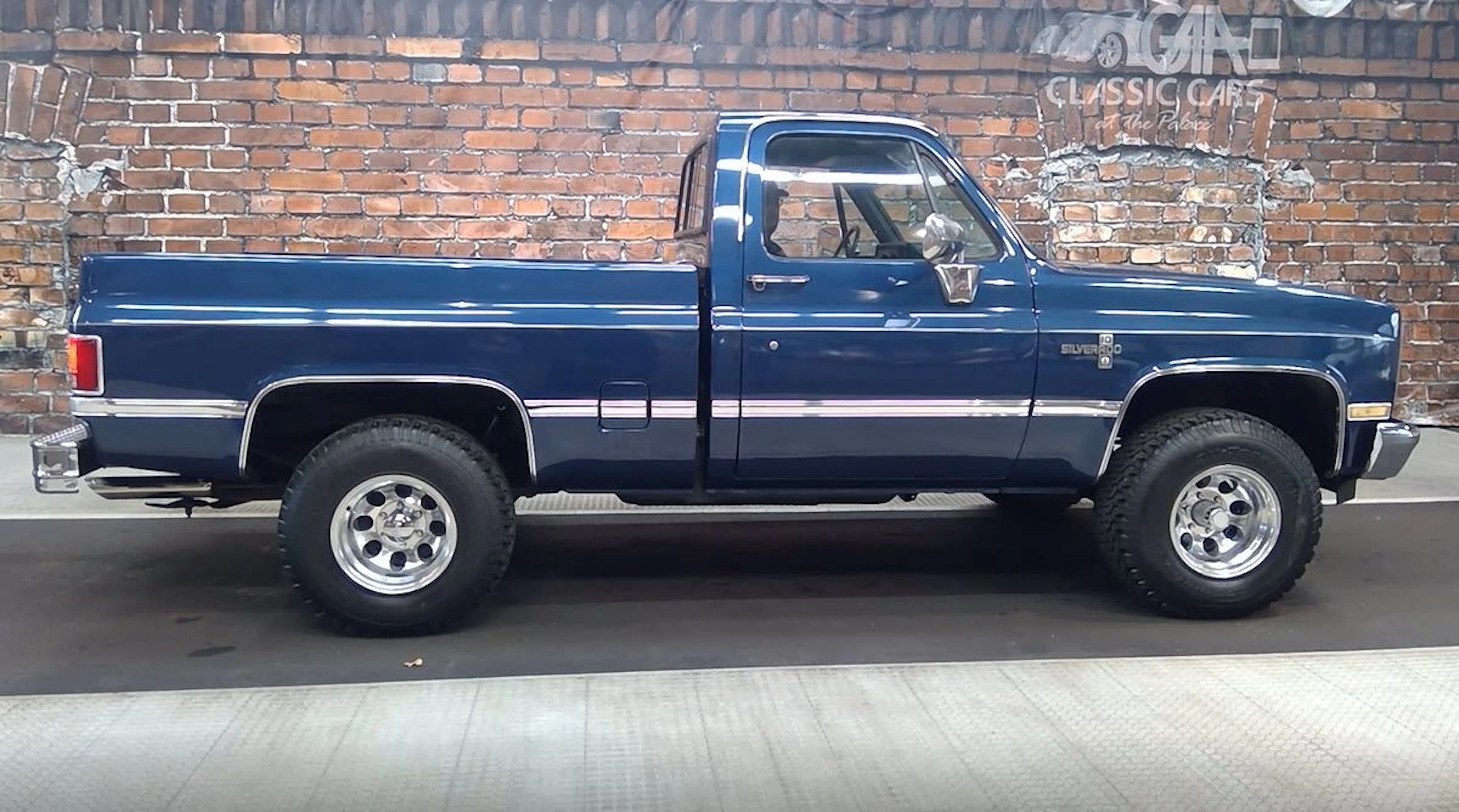 1987 Chevrolet V10 Pickup Truck 1GCEV14H1HF373165